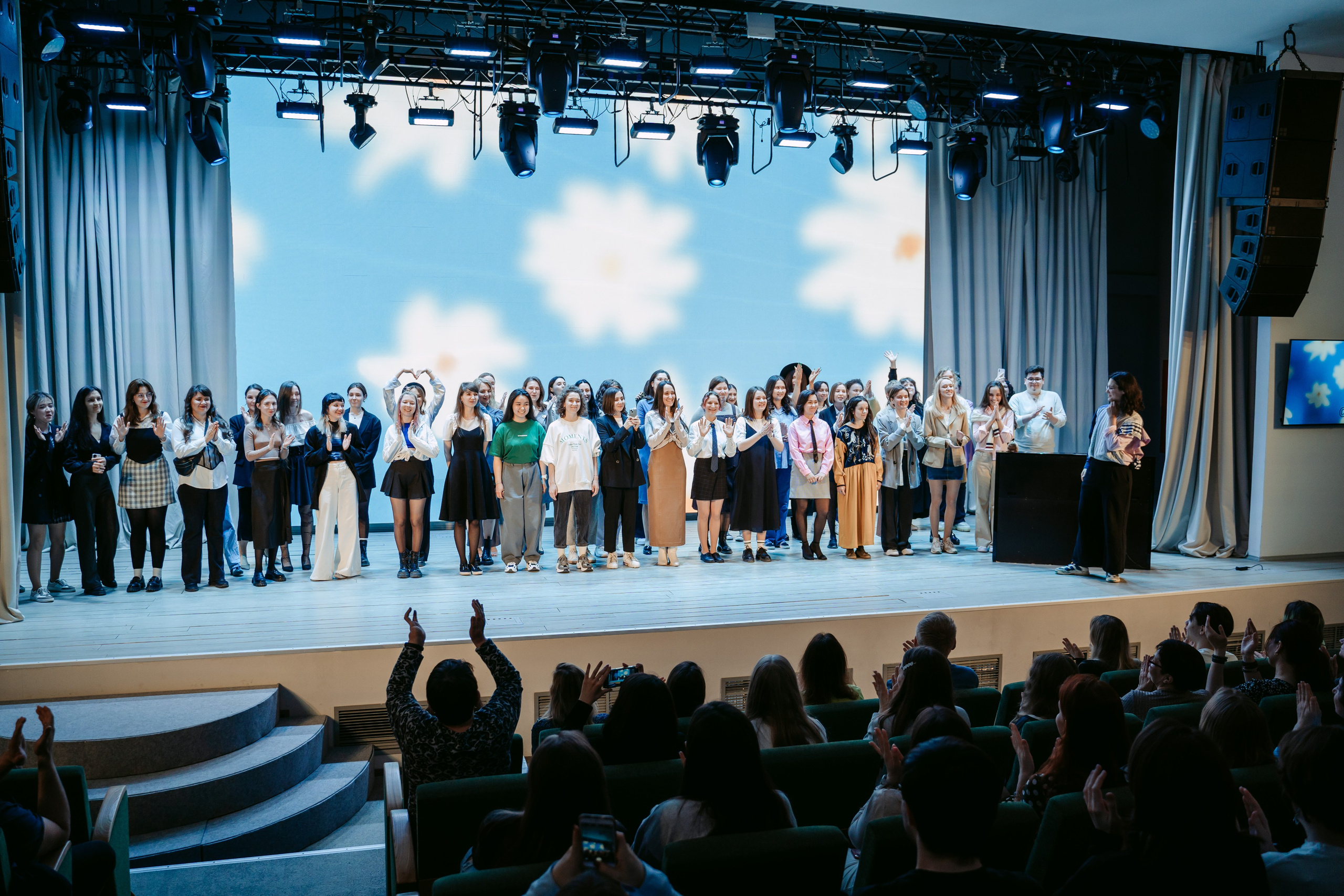 Кружок хора — отчетный концерт в НКЦ / 2023. Саша Копылов, фотограф в Казани