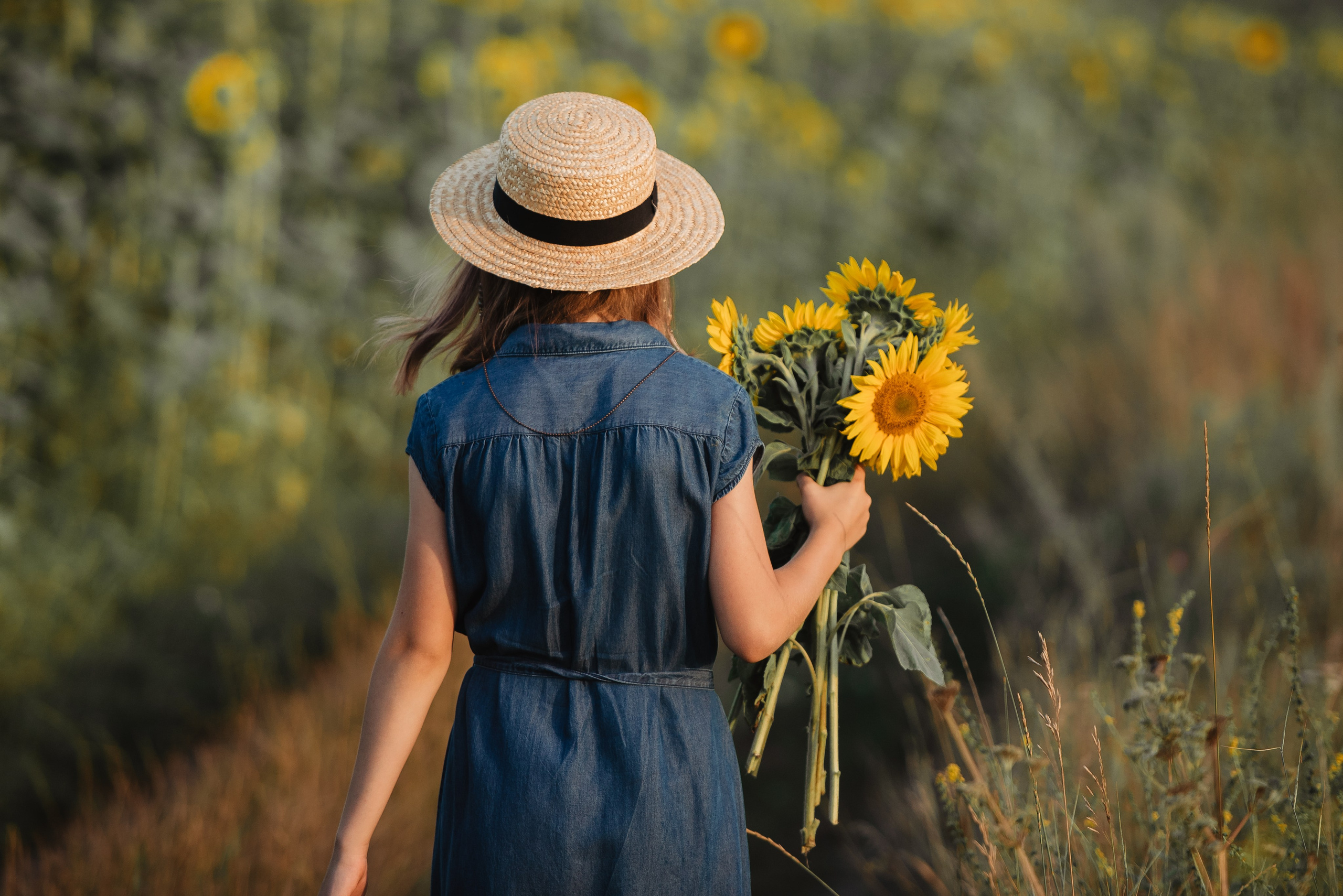 Прогулка в подсолнухах. Семейный Фотограф в Москве Ирина Хохлова