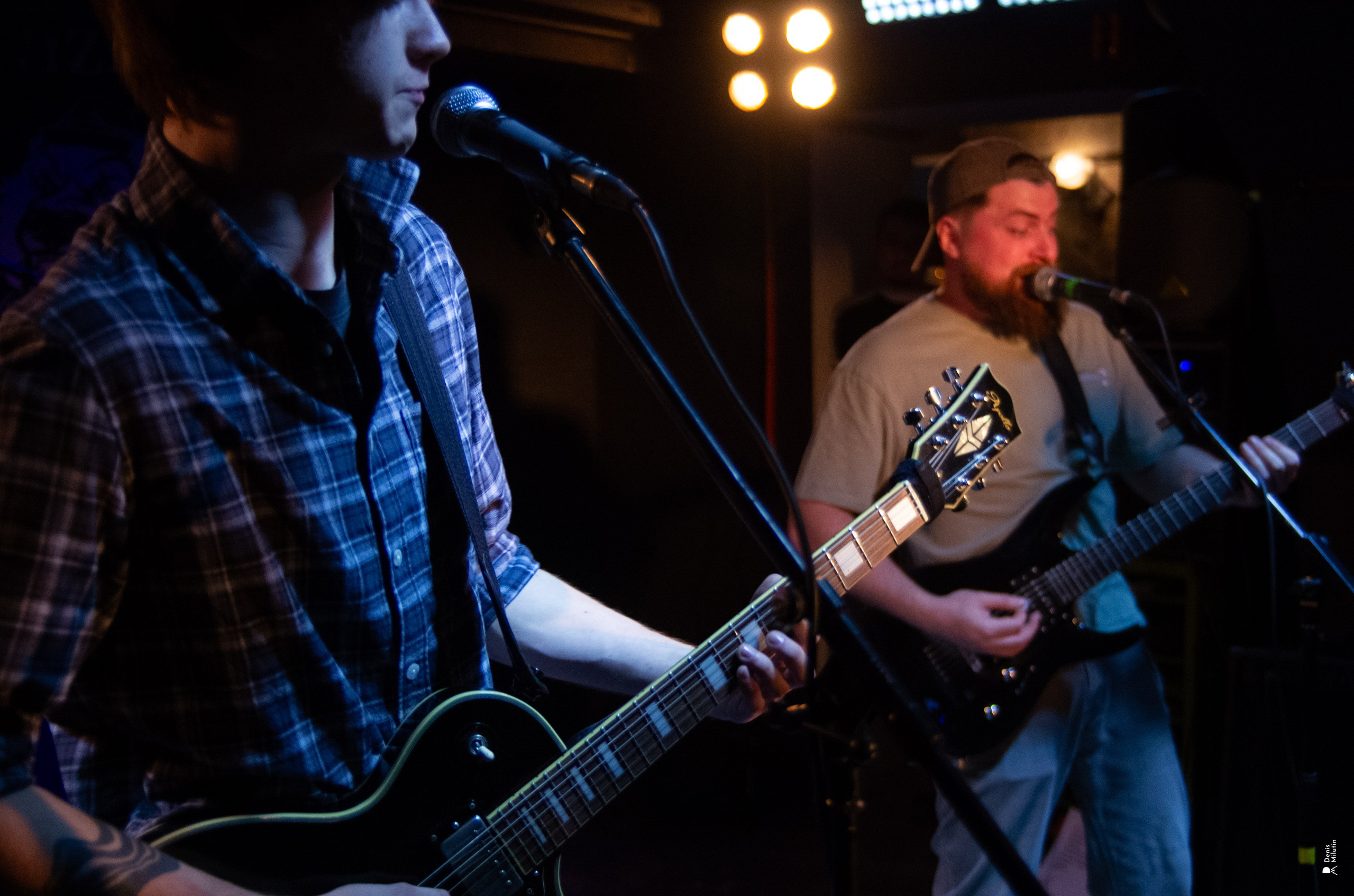 Рядом Ассенизаторы. Портретный фотограф Денис Милютин