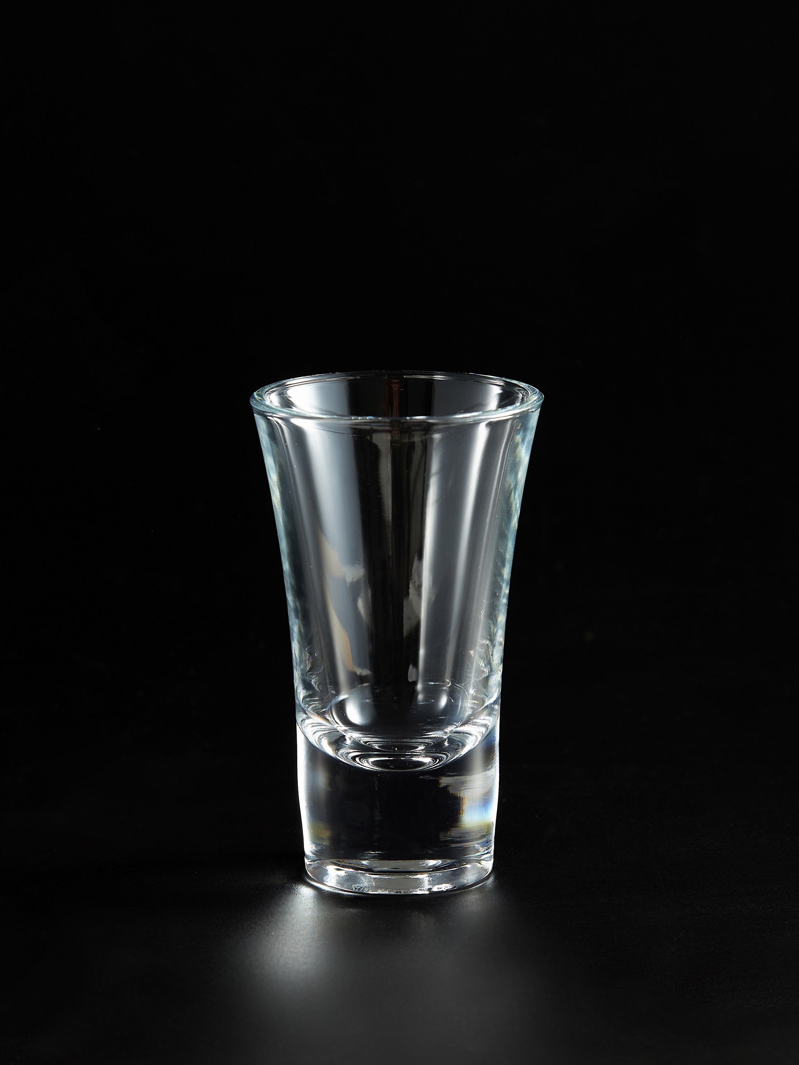 Фотосъемка посуды для маркетплейсов. Алексей Темнов — фотограф в Пятигорске