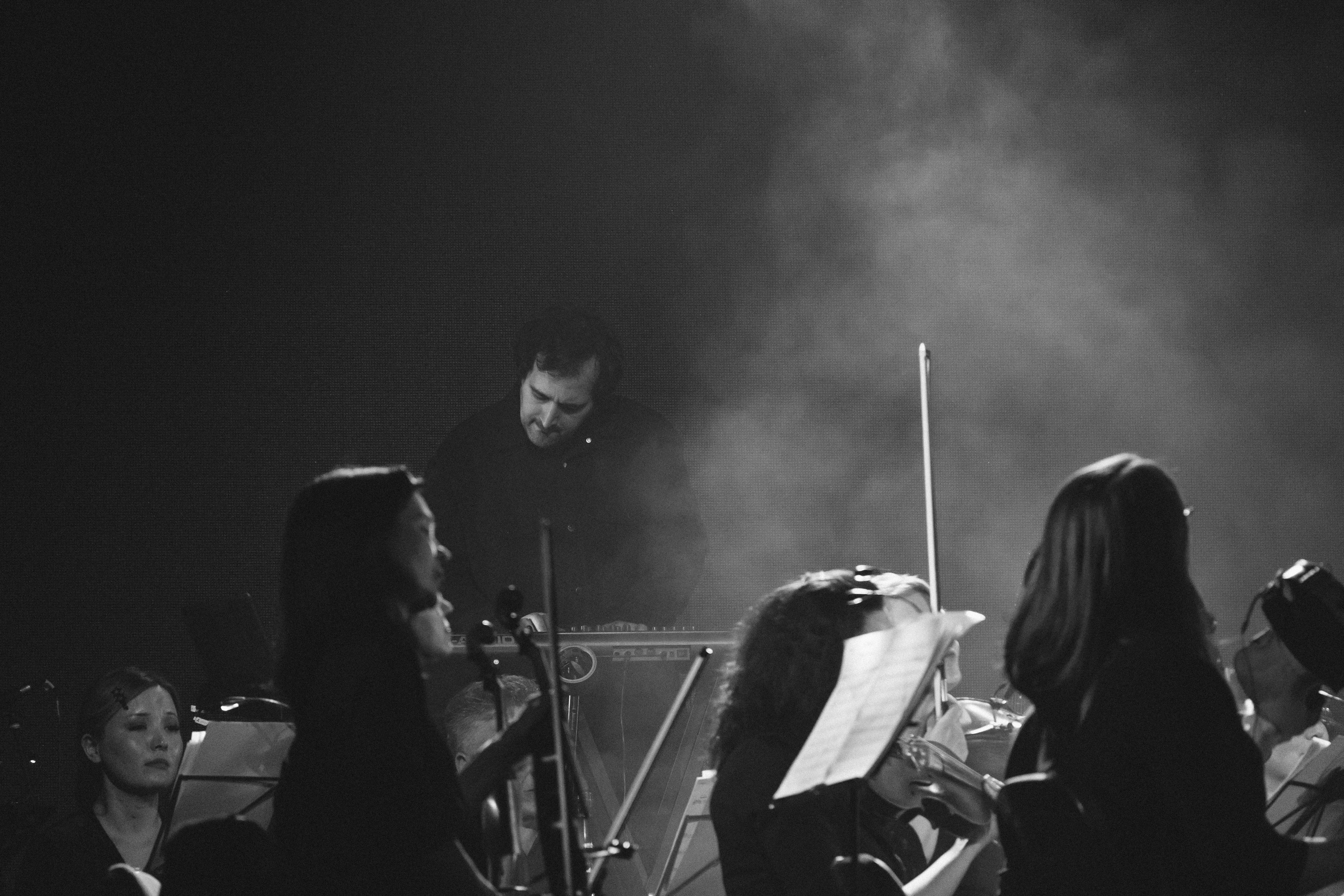 Сергей Бобунец в Красноярске 18.03.26. Фотограф Красноярск съемки лавстори, фотосессия в студии, портретная съемка, творческие фотосессии