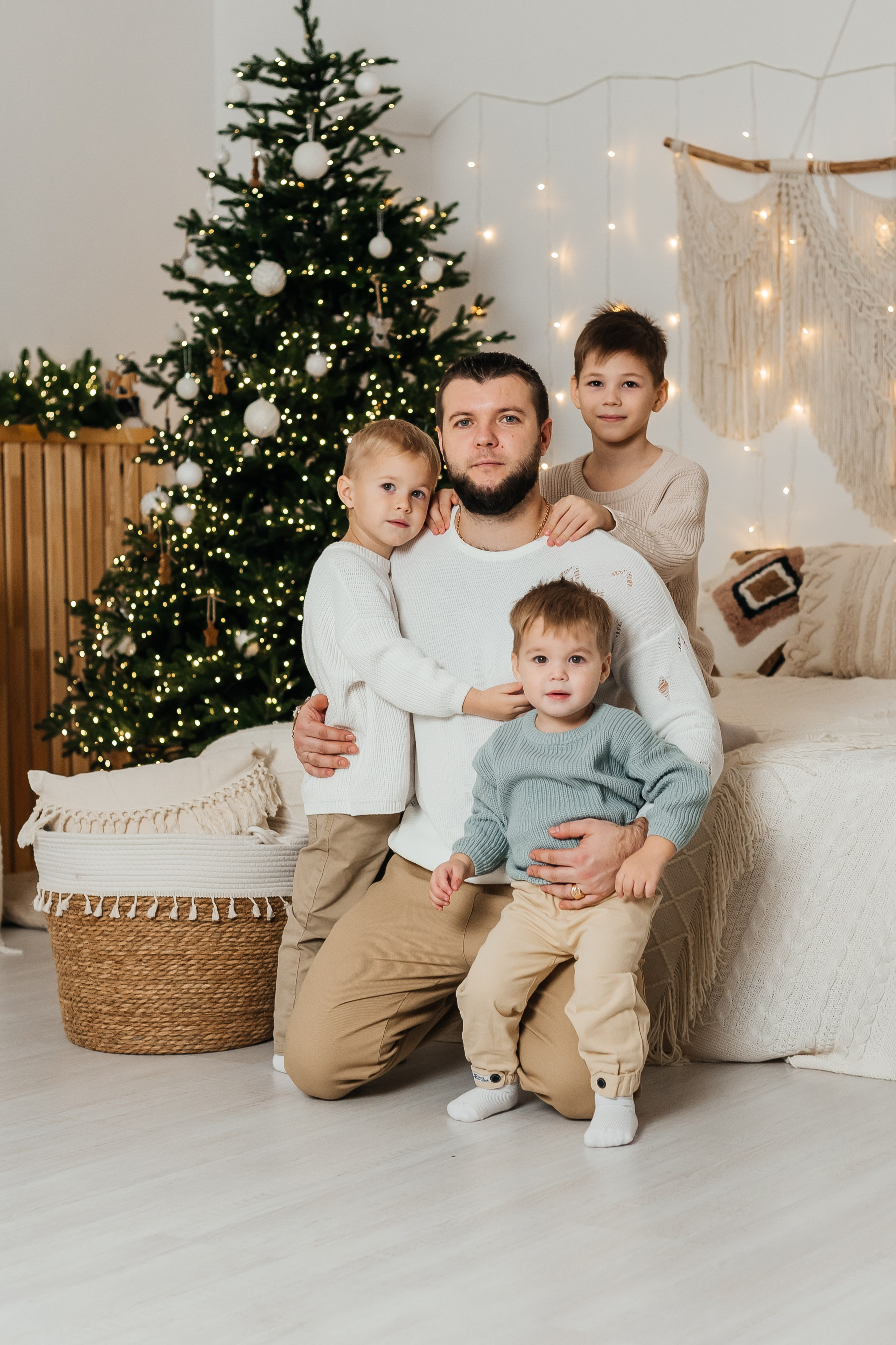 Семейная фотосессия. Фотостудия «Лайм». Фотограф Мария Новоселова. Сургут