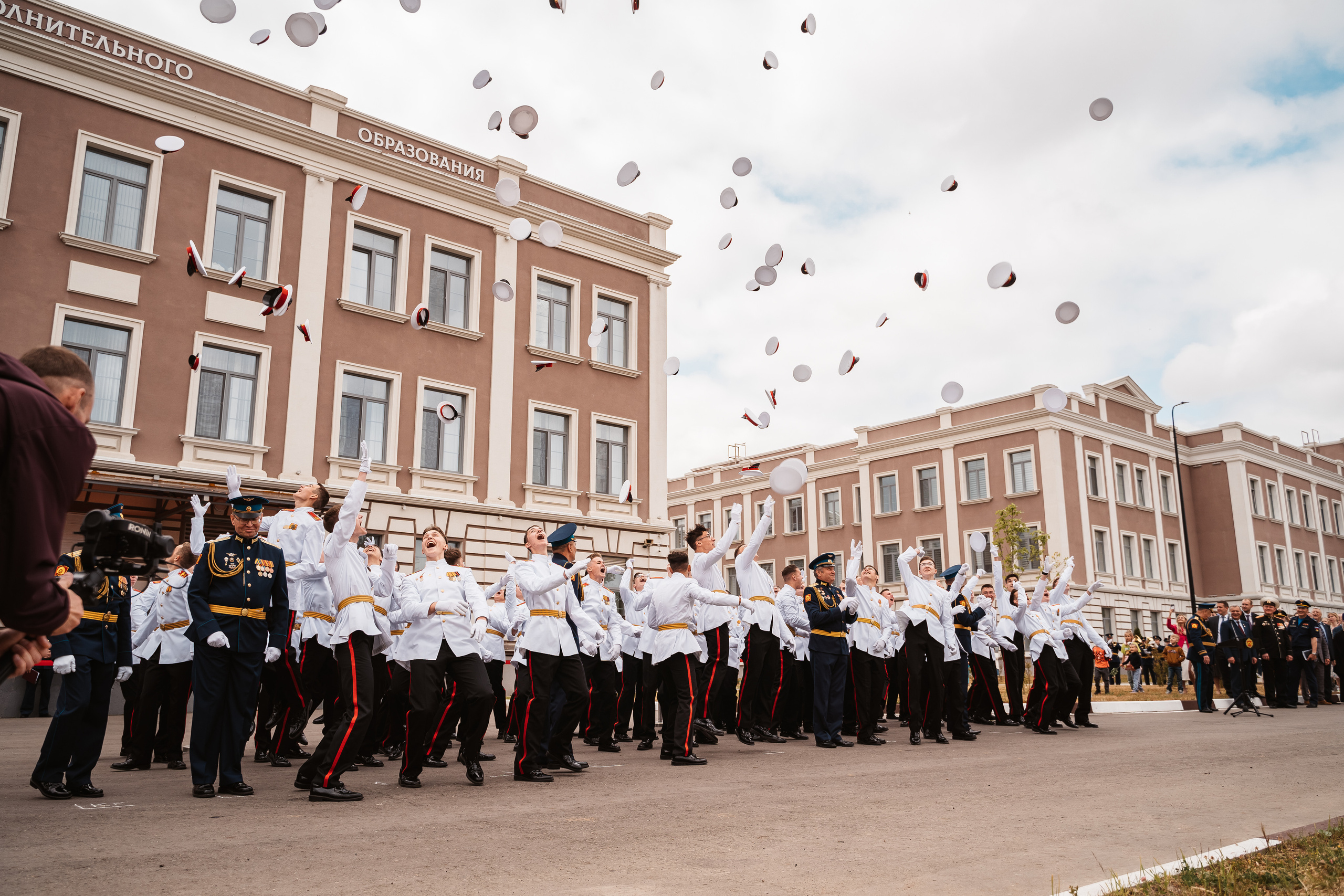 Выпускной. Фотограф Леонид Смирнов | Репортажи | Автосъемки | Выпускные