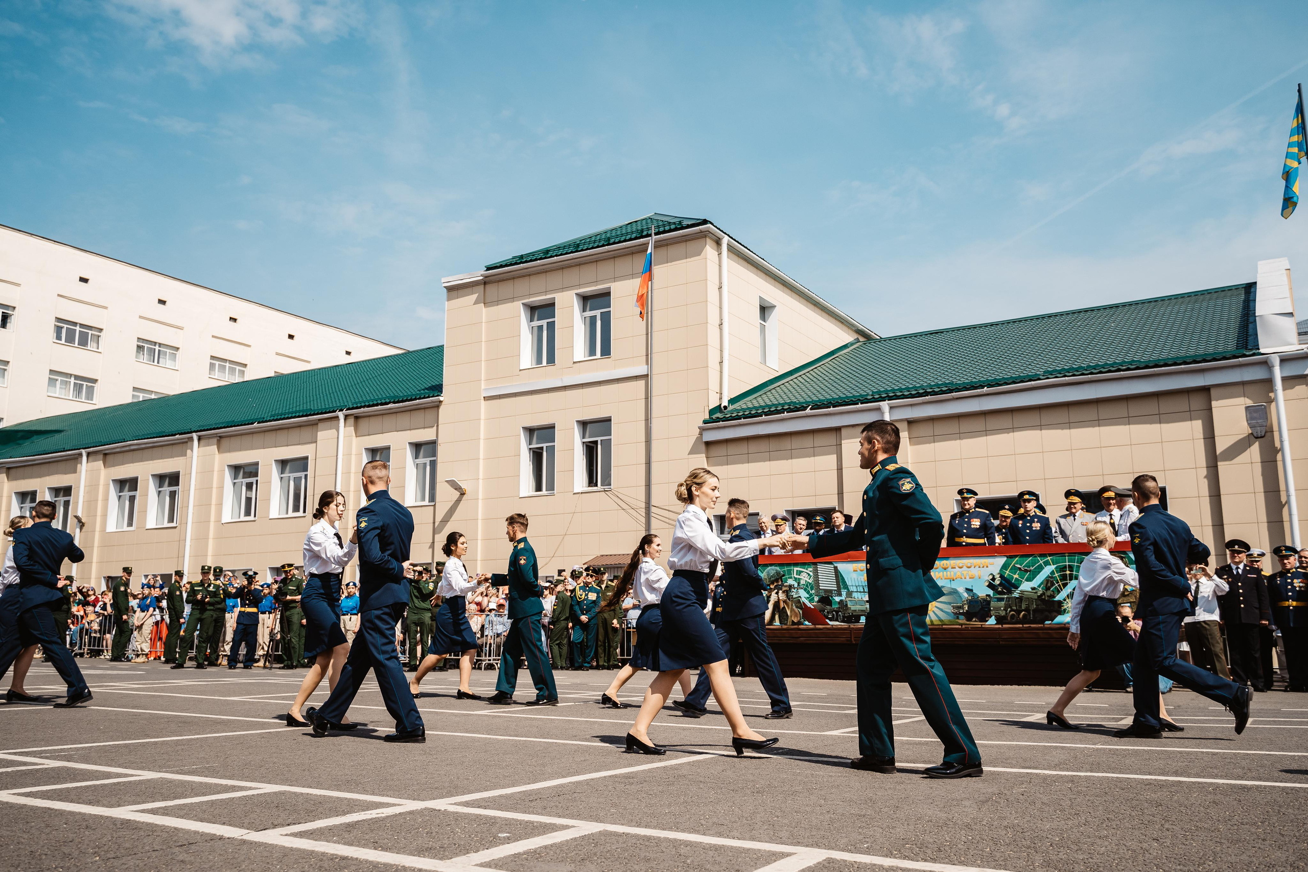 Выпускной. Фотограф Леонид Смирнов | Репортажи | Автосъемки | Выпускные