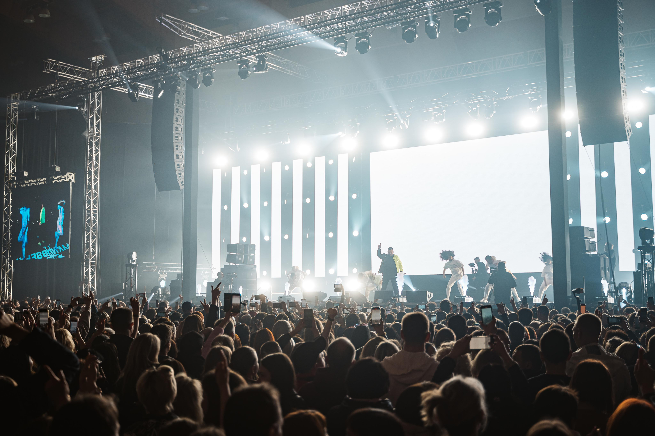 КОНЦЕРТЫ. Фотограф Леонид Смирнов | Репортажи | Автосъемки | Выпускные