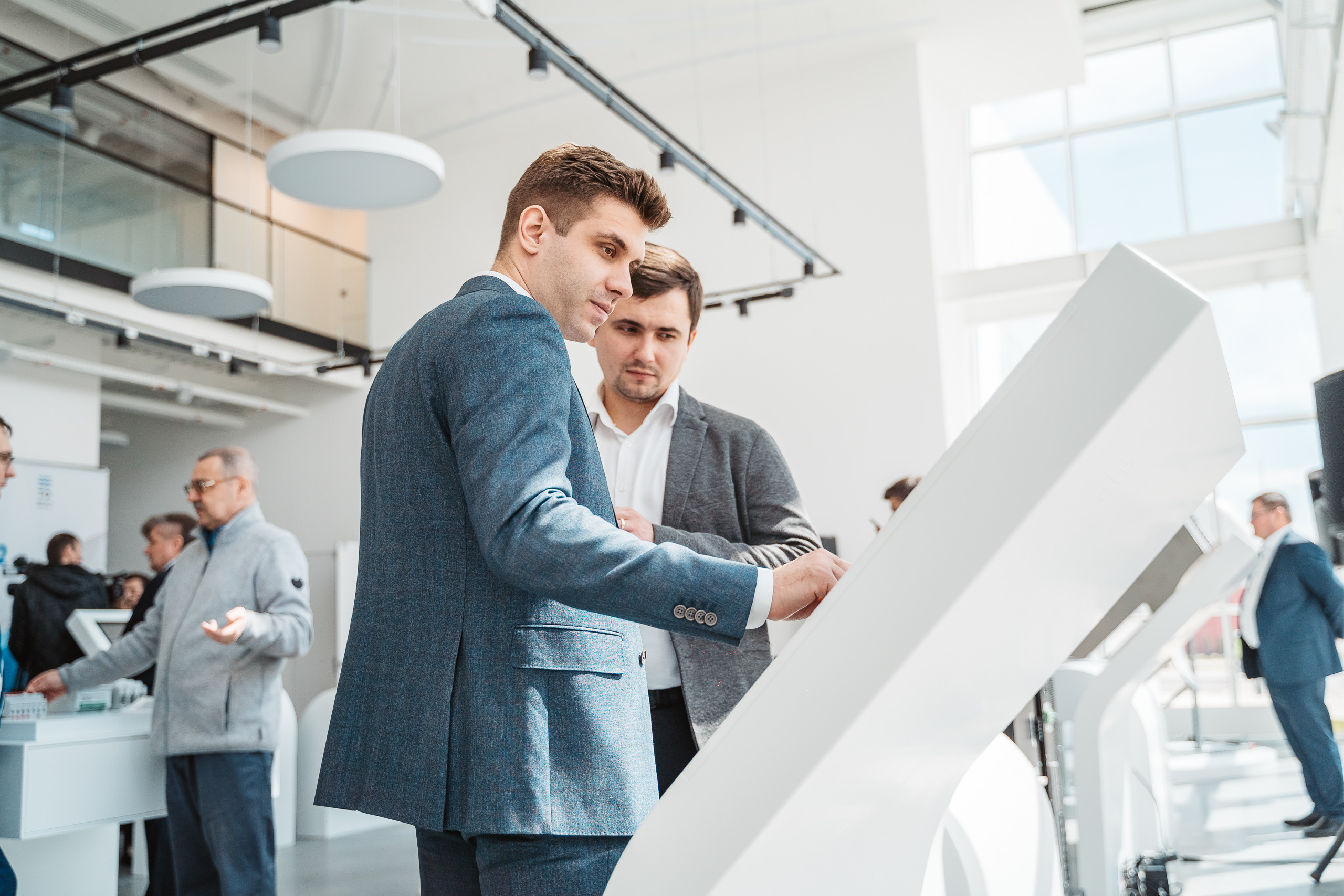 РЕПОРТАЖ. Фотограф Леонид Смирнов | Репортажи | Автосъемки | Выпускные