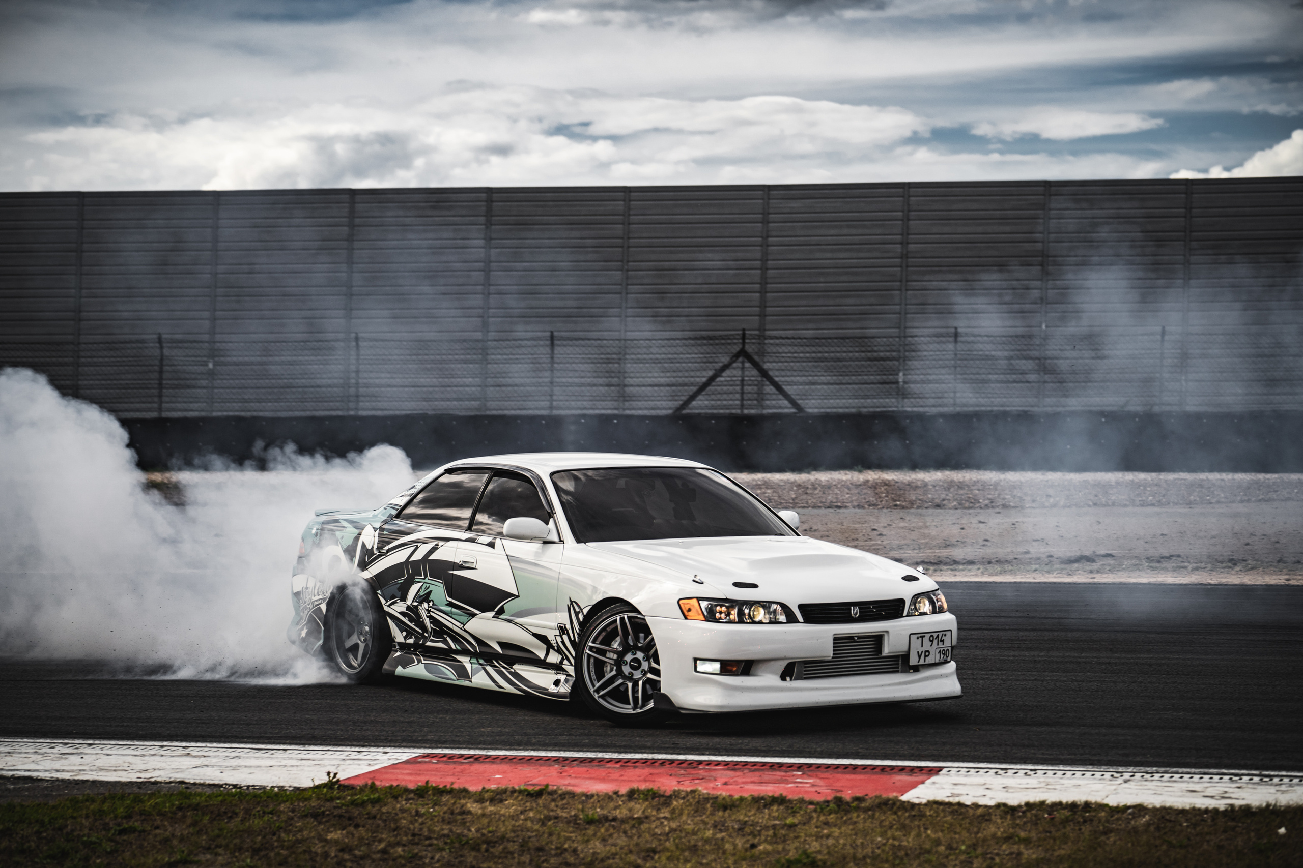 АВТОМОБИЛИ. Фотограф Леонид Смирнов | Репортажи | Автосъемки | Выпускные