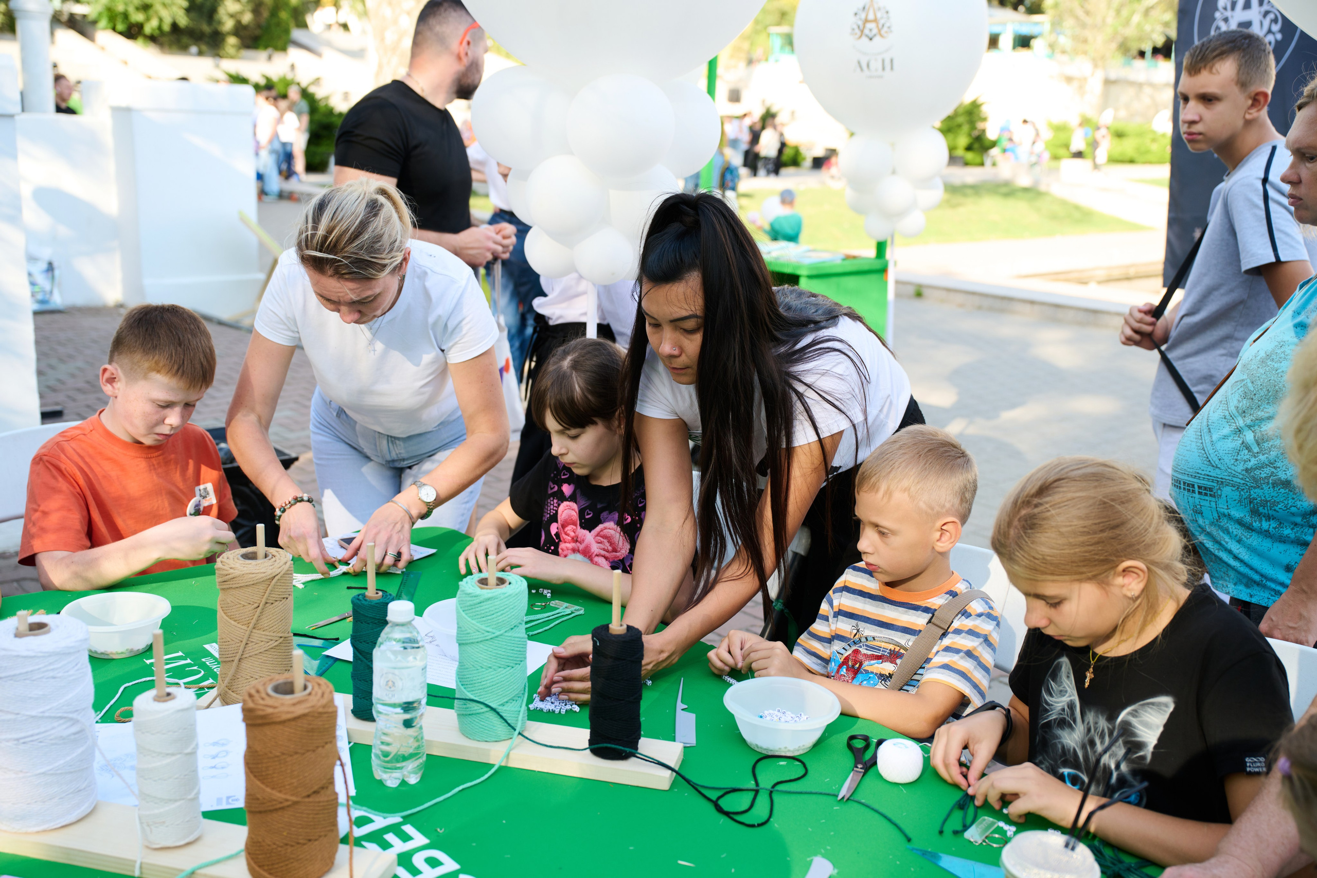 СБЕР базар на Театральной площади. Студия событий ДЕЙЗИ. Организация мероприятий. Свадебное агентство в Ростове-на-Дону. Свадебный организатор. Организация свадьбы под ключ