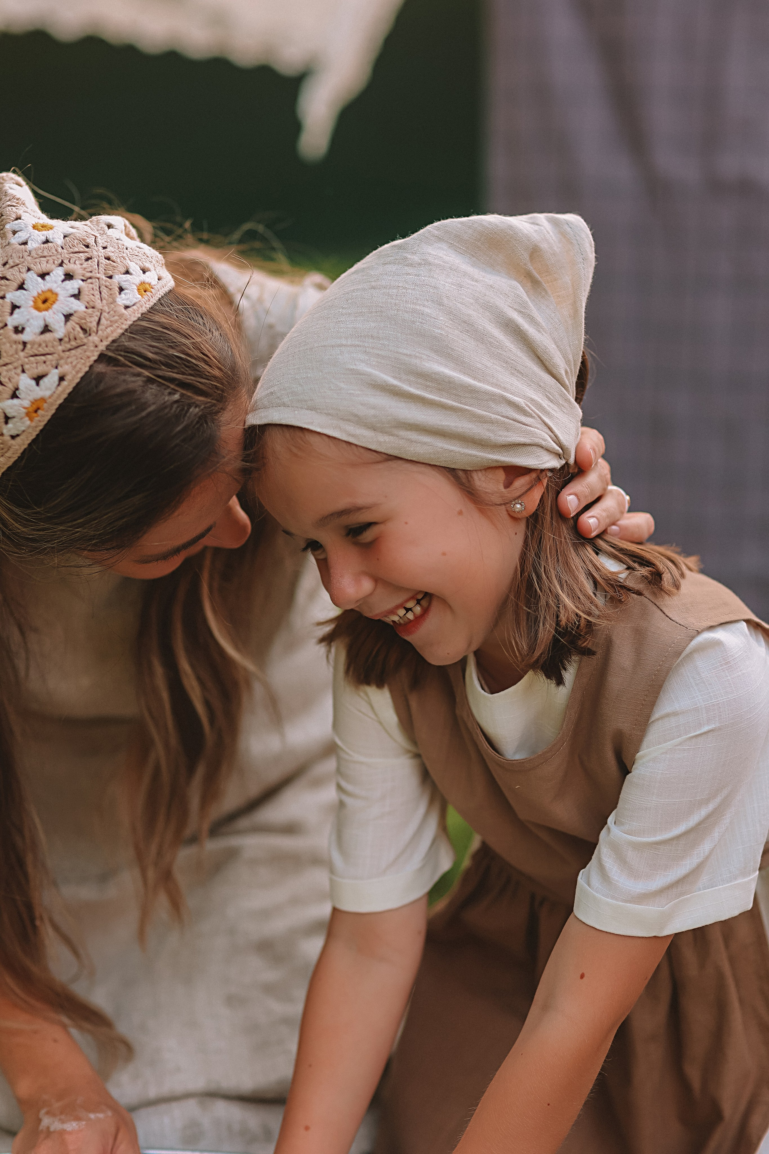 Стирка у дома. Семейный фотограф Тюмень, фотограф на роды Салмина Мария