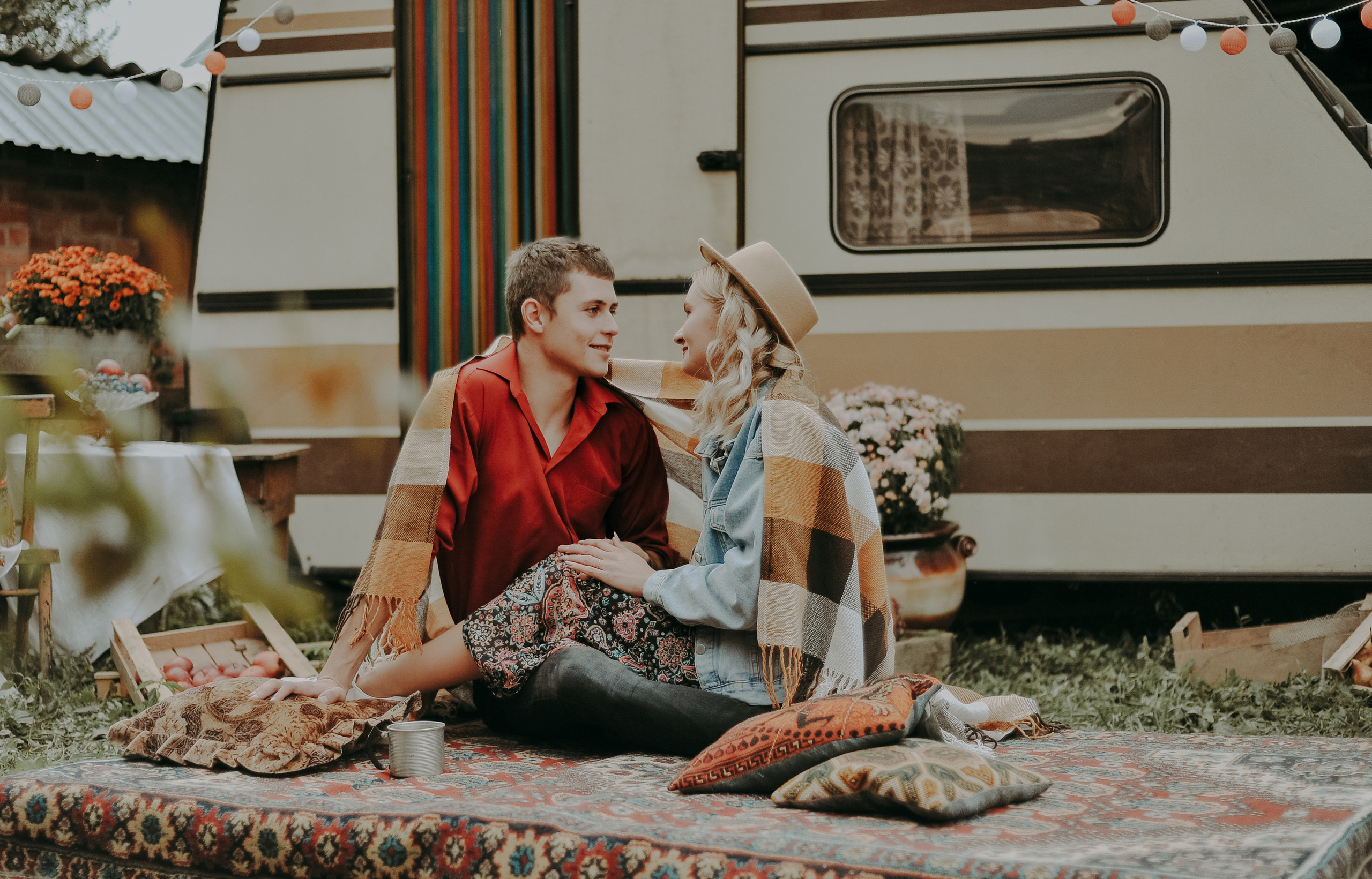 Love story у трейлера. Свадебный фотограф и видеограф в городе Армавир Katerina Arts