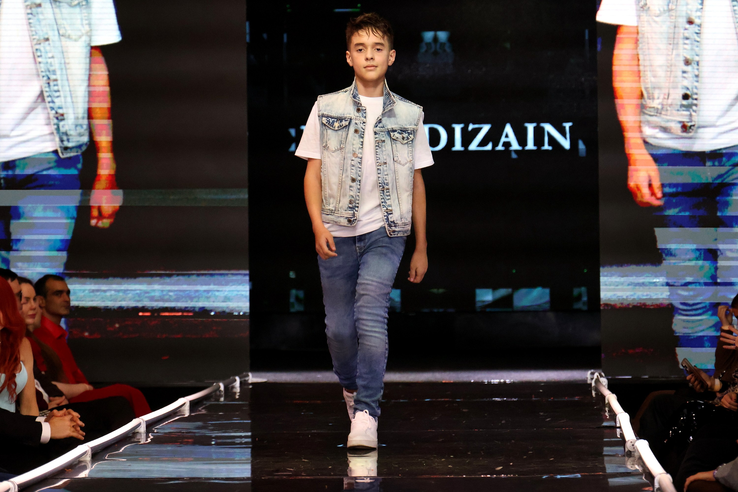 Показ МКММ на Якиманке 26. Спортивный и репортажный фотограф Ермакова Светлана