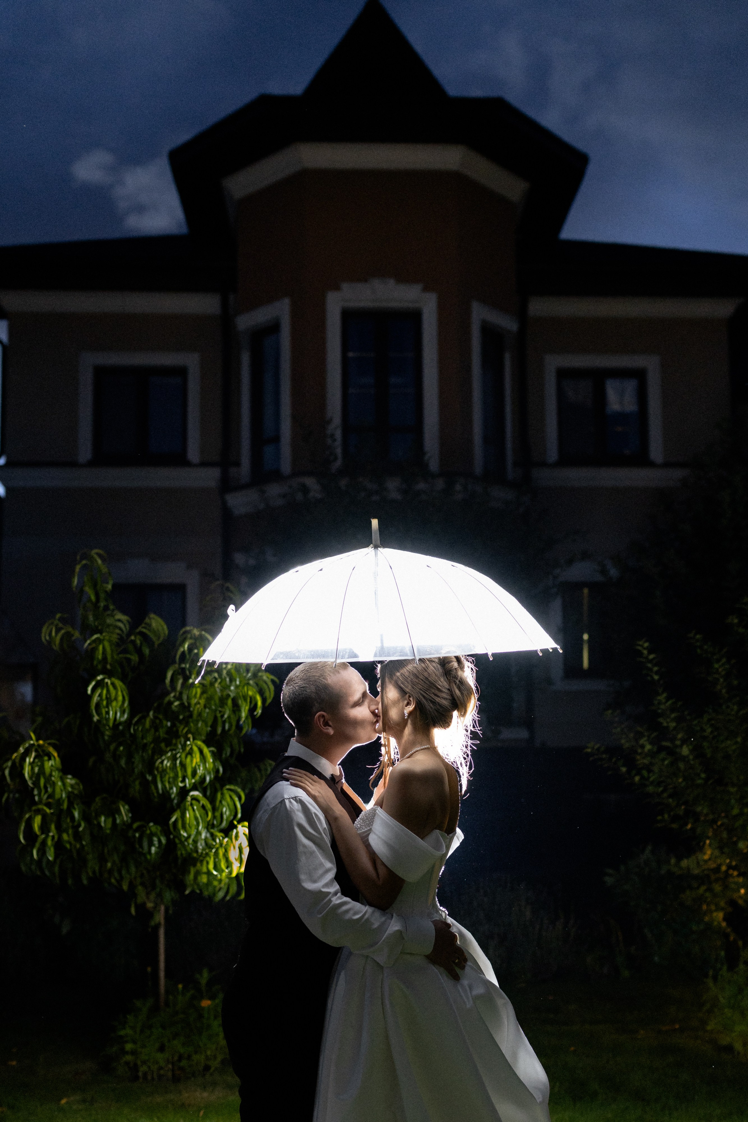 Свадебная фотосессия Анастасии и Игоря в Усадьбе Легенда. Свадебный фотограф в Минске/Беларуси Сергей Спиридонов