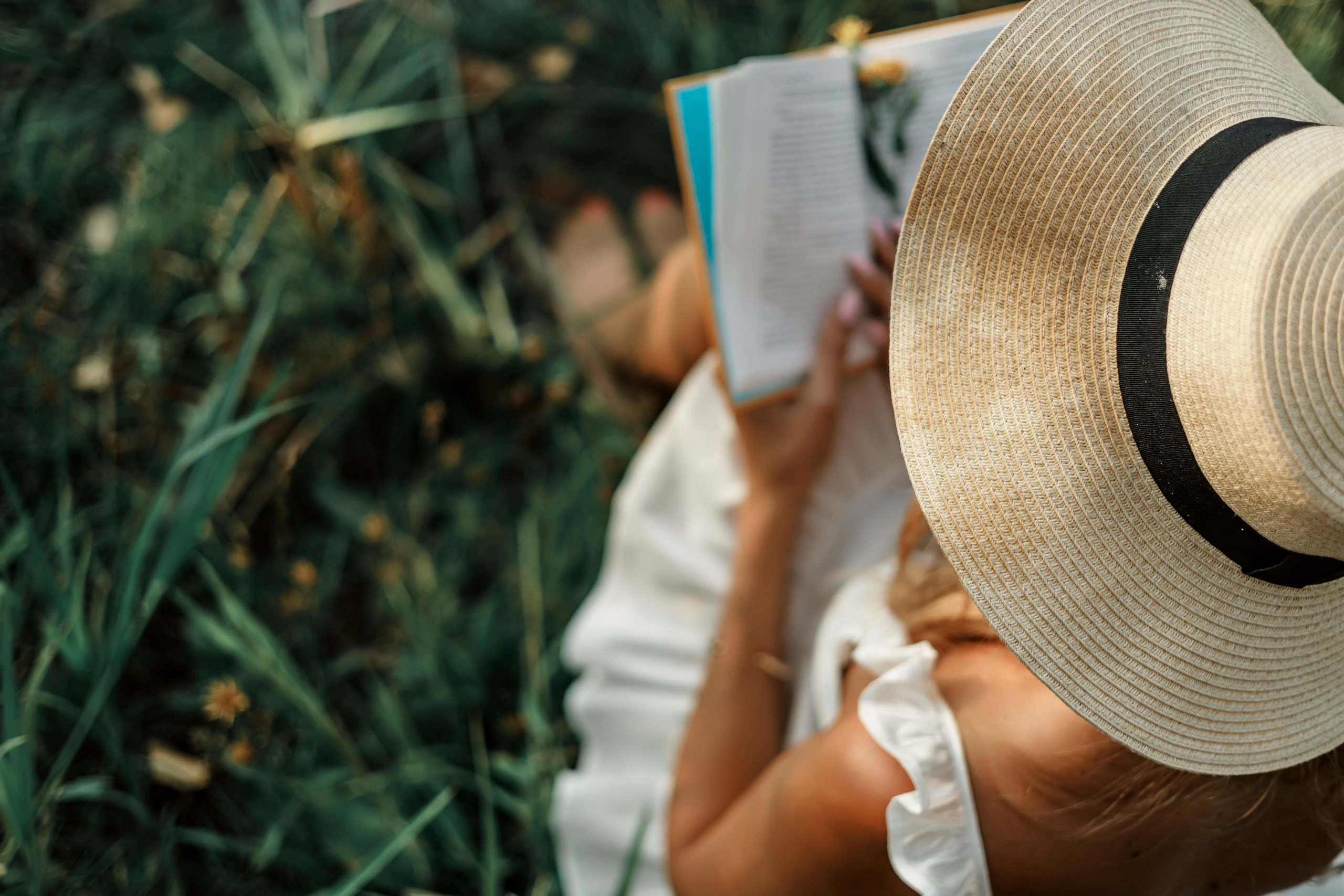 Александра. Главная