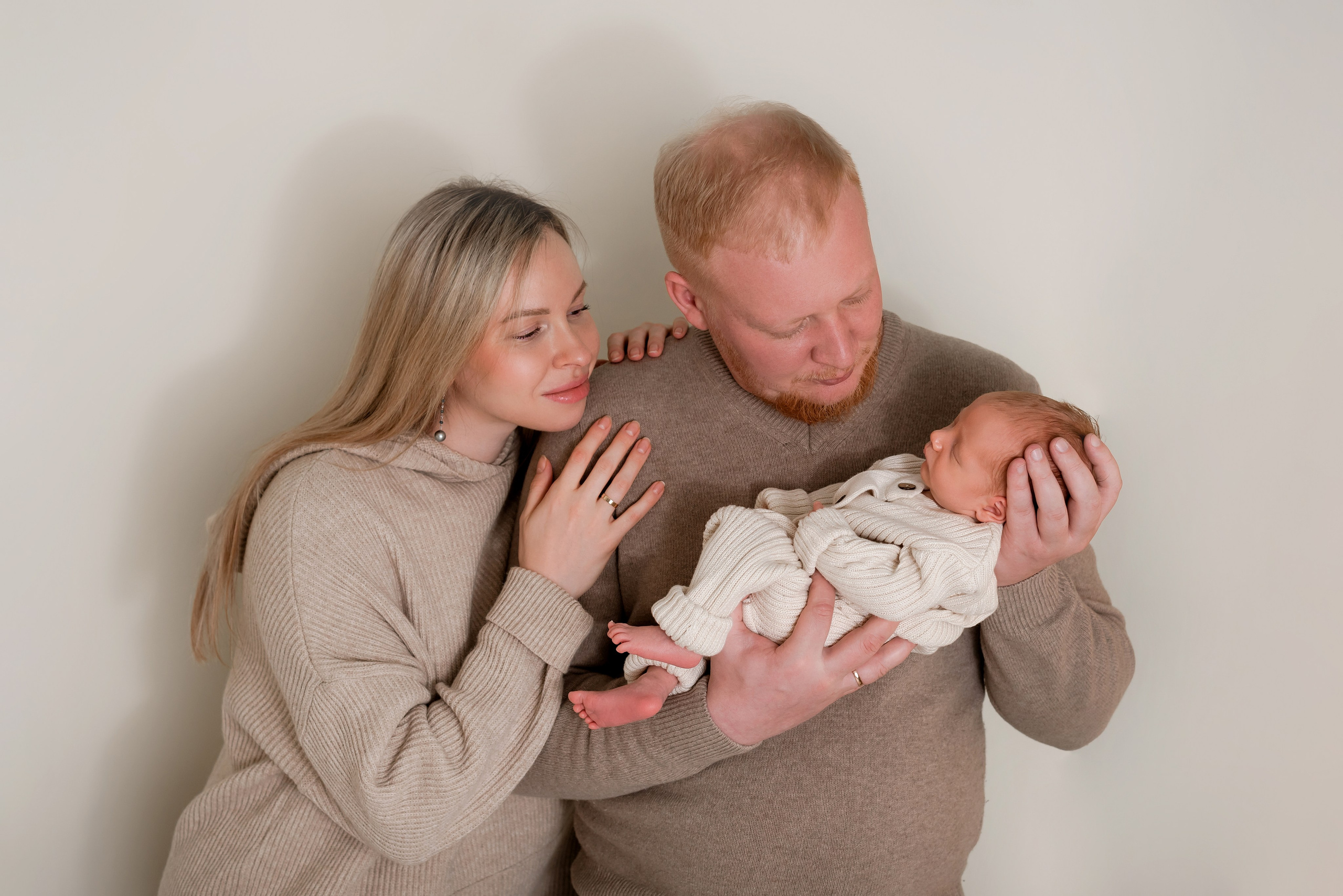 Фотограф новорожденных в городе Екатеринбург, Дегтярск, Ревда newborn. Фотограф новорожденных в Екатеринбурге Анастасия Карманова
