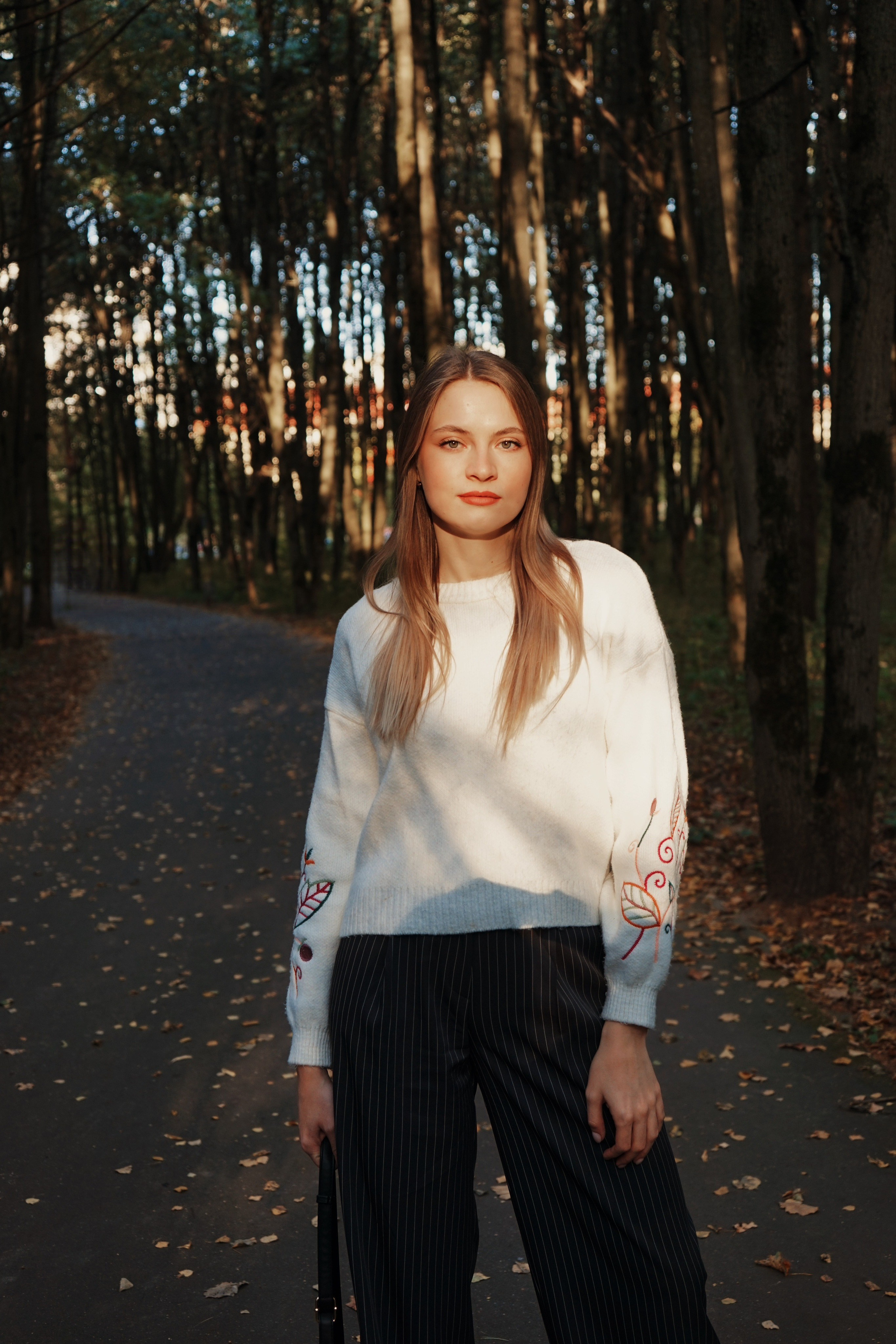 Анна, осенний парк. Женский фотограф в Москве Уварова Анастасия