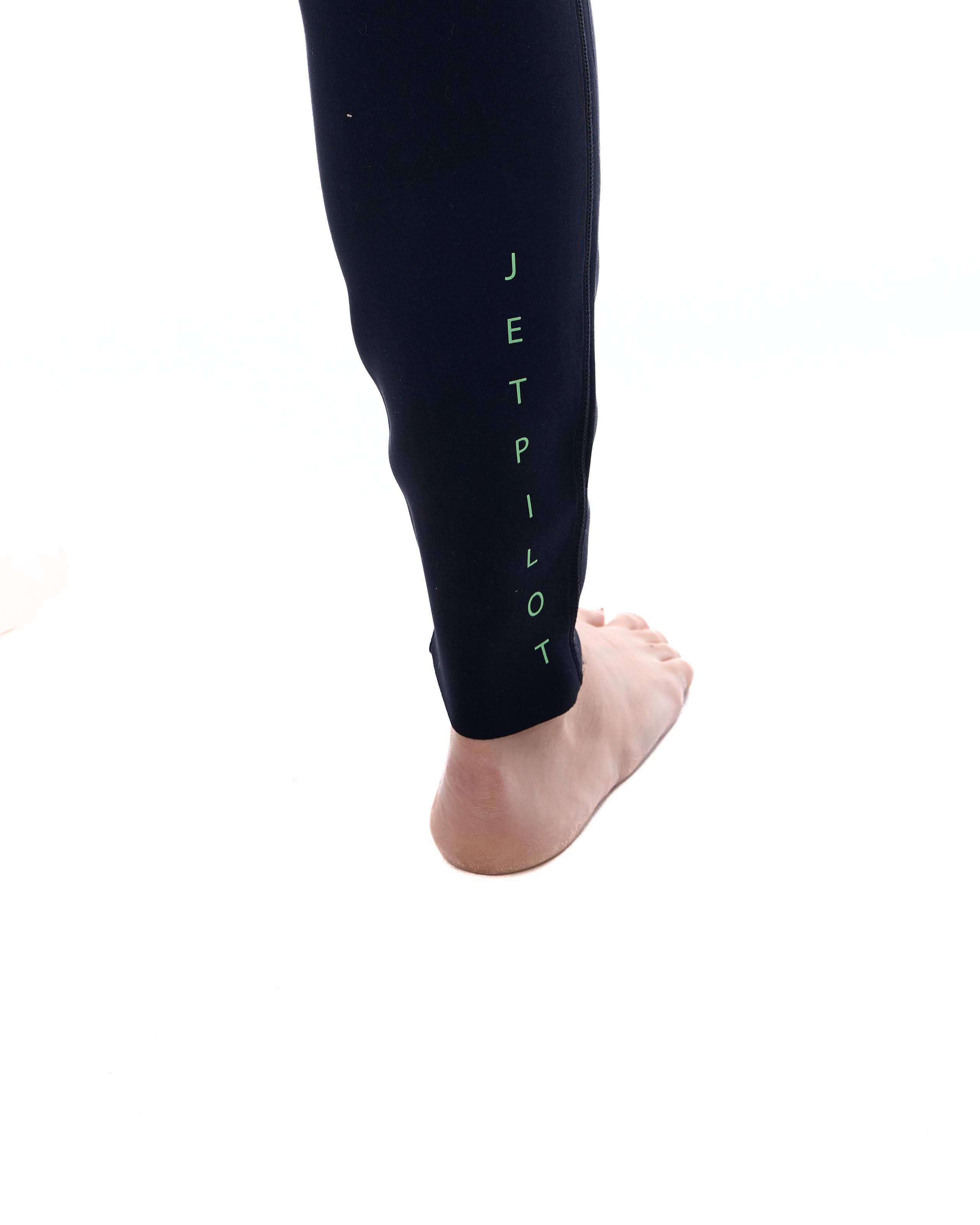 Jetpilot 40 art. Святослав Лебедев | Рекламный фотограф — Коммерческая съемка, Арт-дирекшн, AI-интеграция