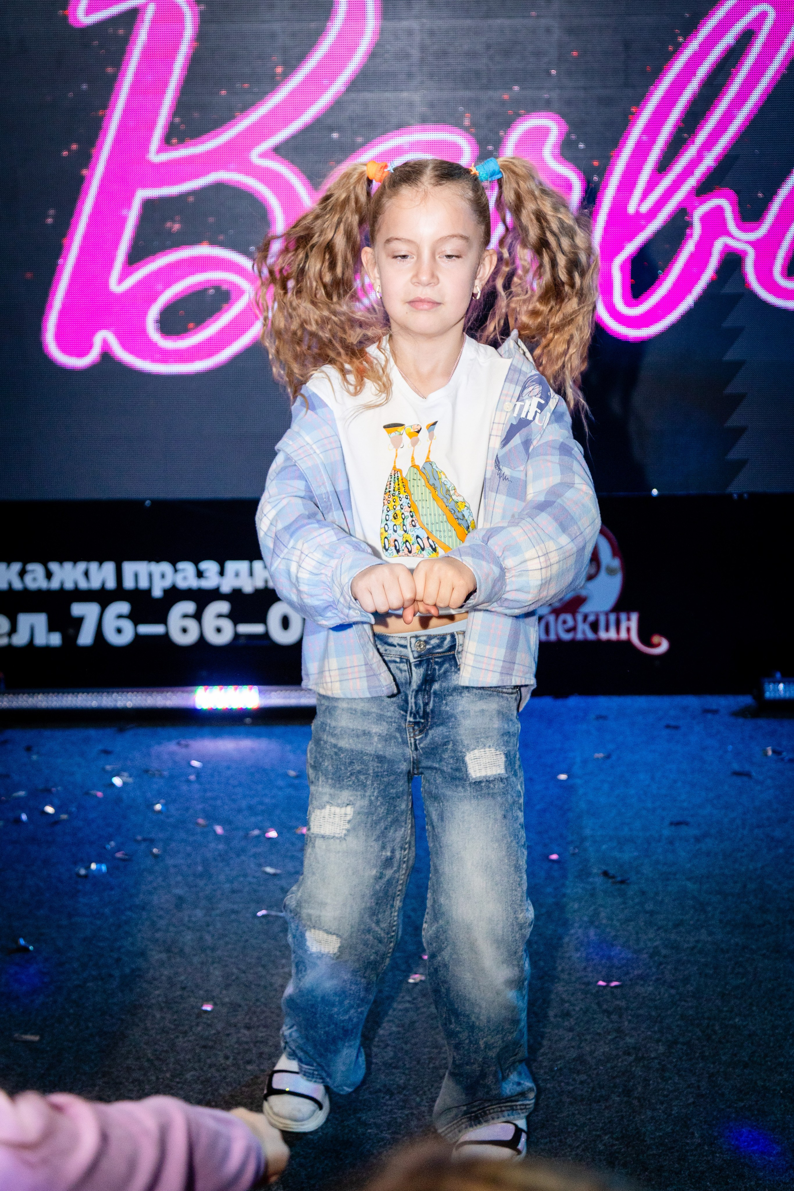 Алисе 7 лет. Детский фотограф видеограф в Хабаровске Михаил Орлов