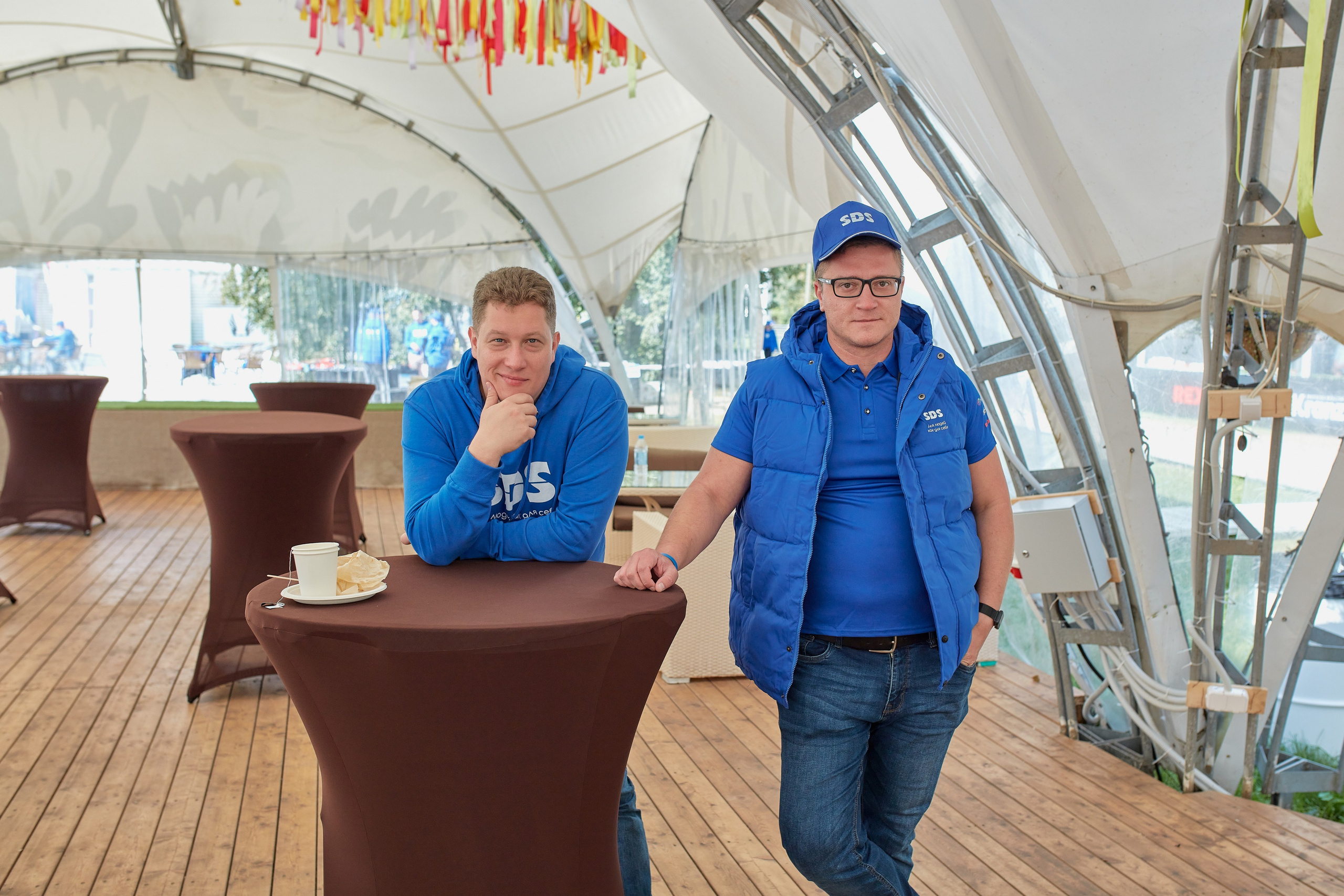 Форм электромонтажников Rexant и Kranz. Коммерческий фотограф в Москве Павел Володин — фотосъемка для бизнеса