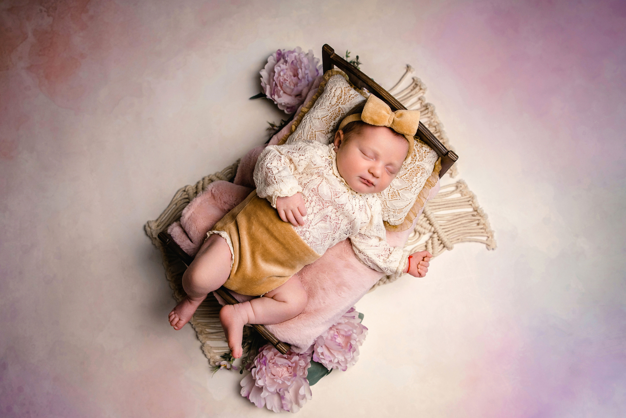 Новорожденные. Любовь Федоряева — фотограф в Симферополе и в Крыму