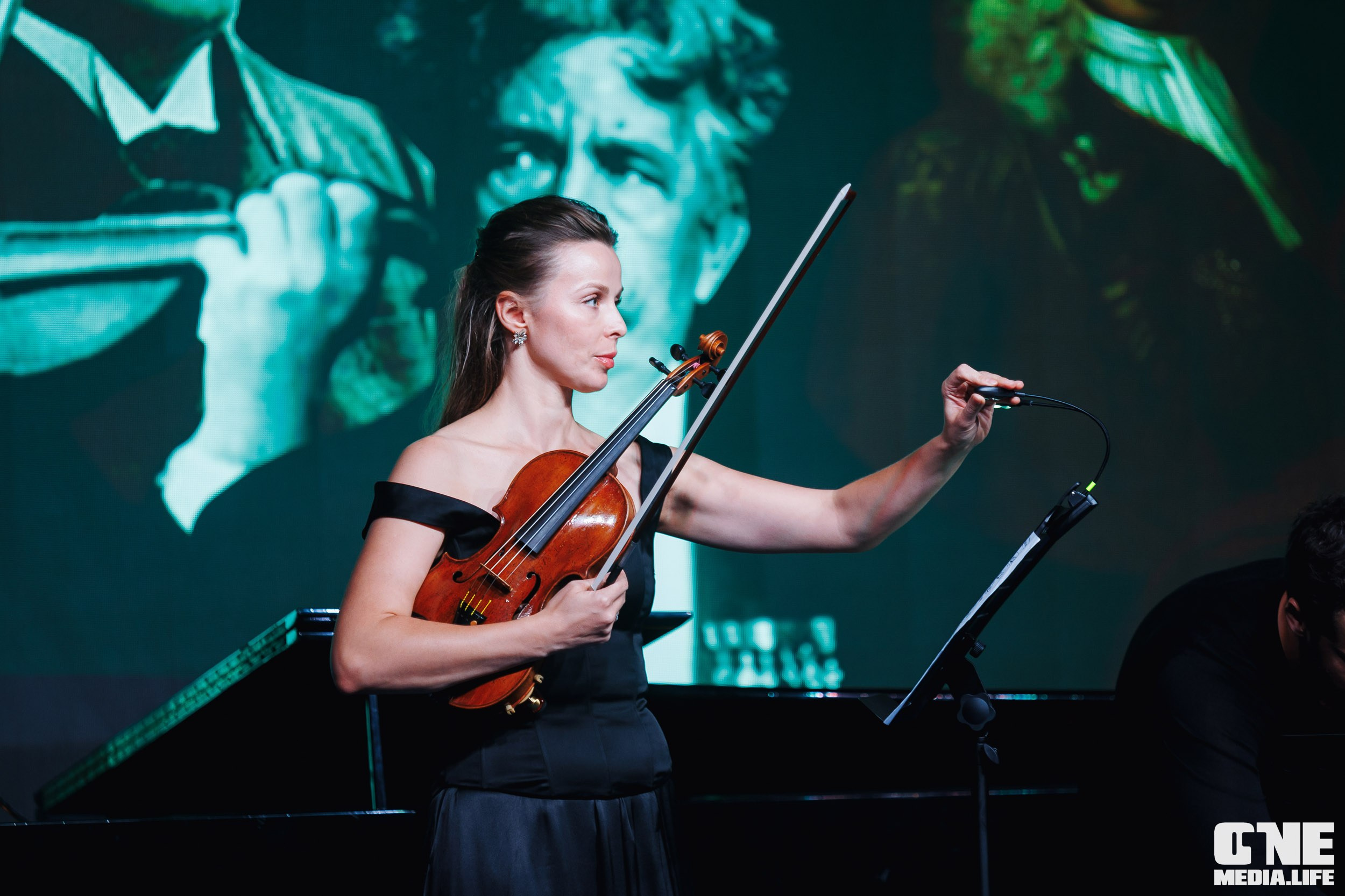 Фоторепортаж из Янтарь Холла. One Media Life: фоторепортажи, фотоотчеты с мероприятий и заведений