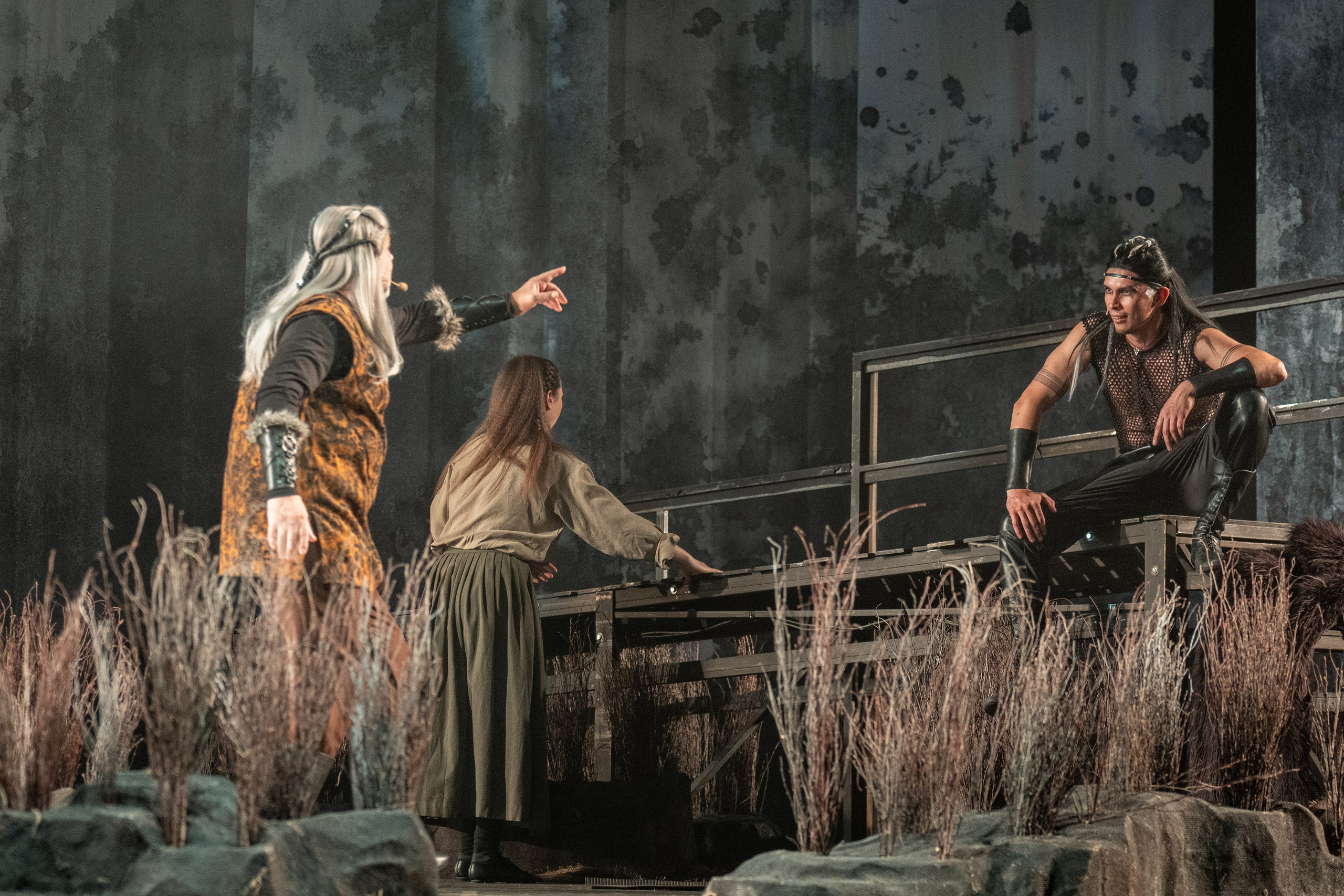 Алтайский молодёжный театр: Яга. Сайт фотографа Сергея Абрамова