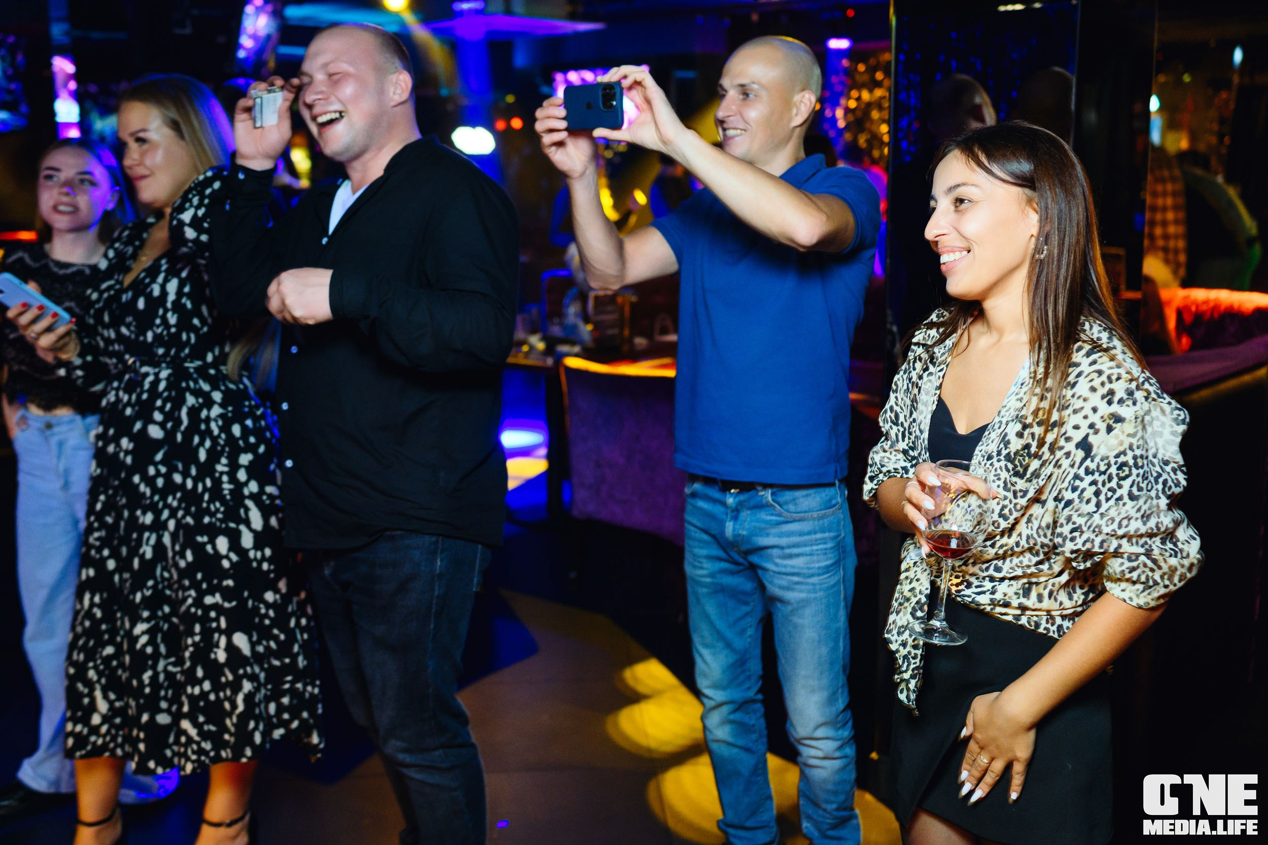 Фоторепортаж из караоке-клуба Эйфория. One Media Life: фоторепортажи, фотоотчеты с мероприятий и заведений