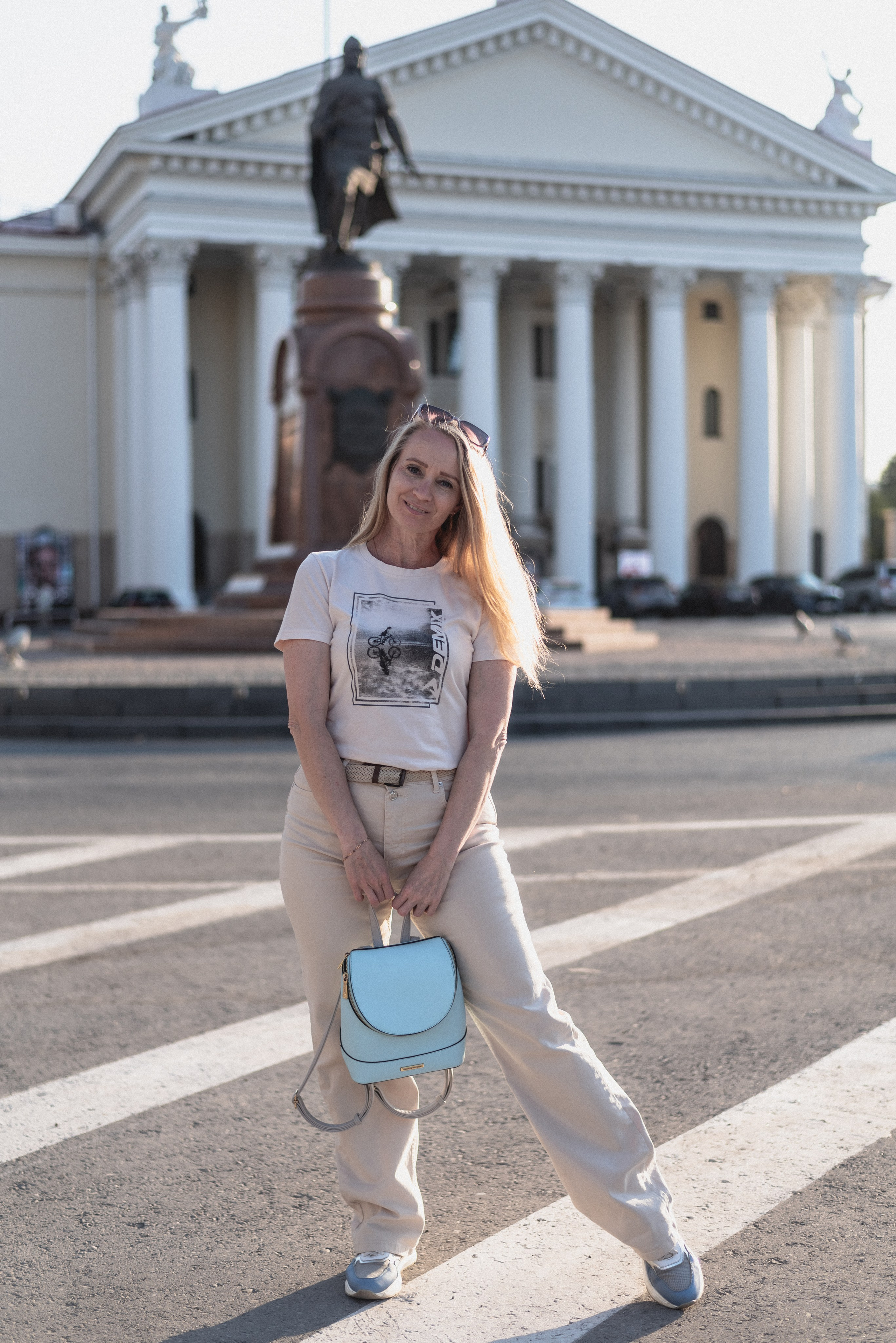 Евгения. Прогулочная фотосессия. Фотограф Алеся Груздо Волгоград