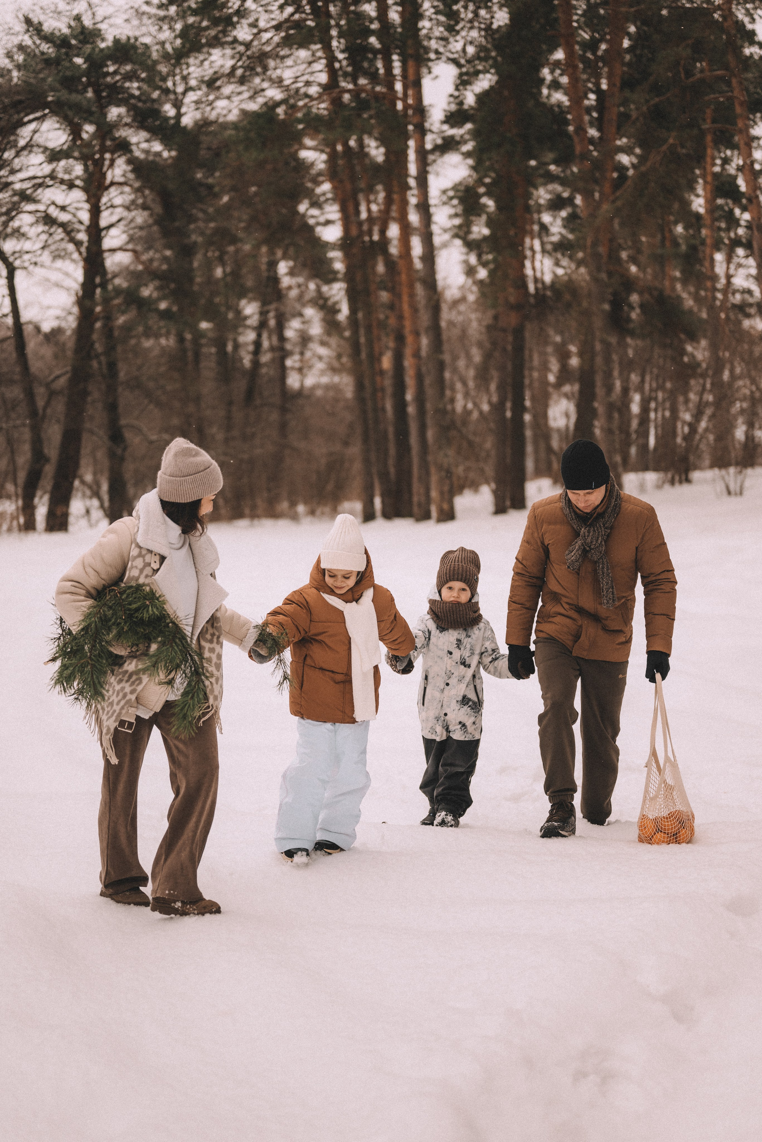Сергей и Наталья с Ксюшей и Максимом. Фотограф Кристина Пархоменко