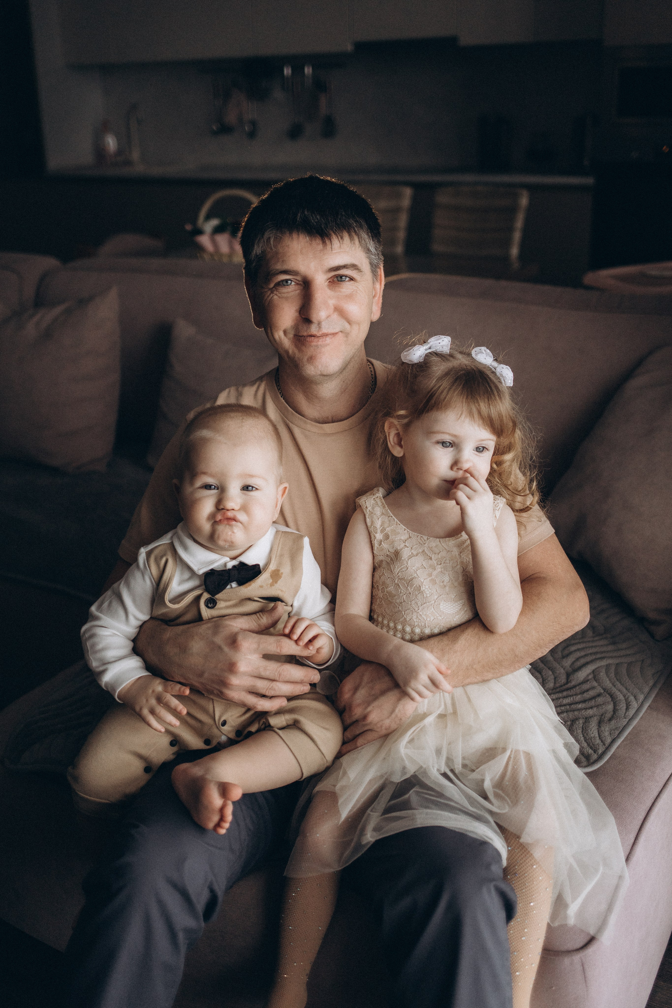 Алёна, Саша, Карина и Миша. Главная