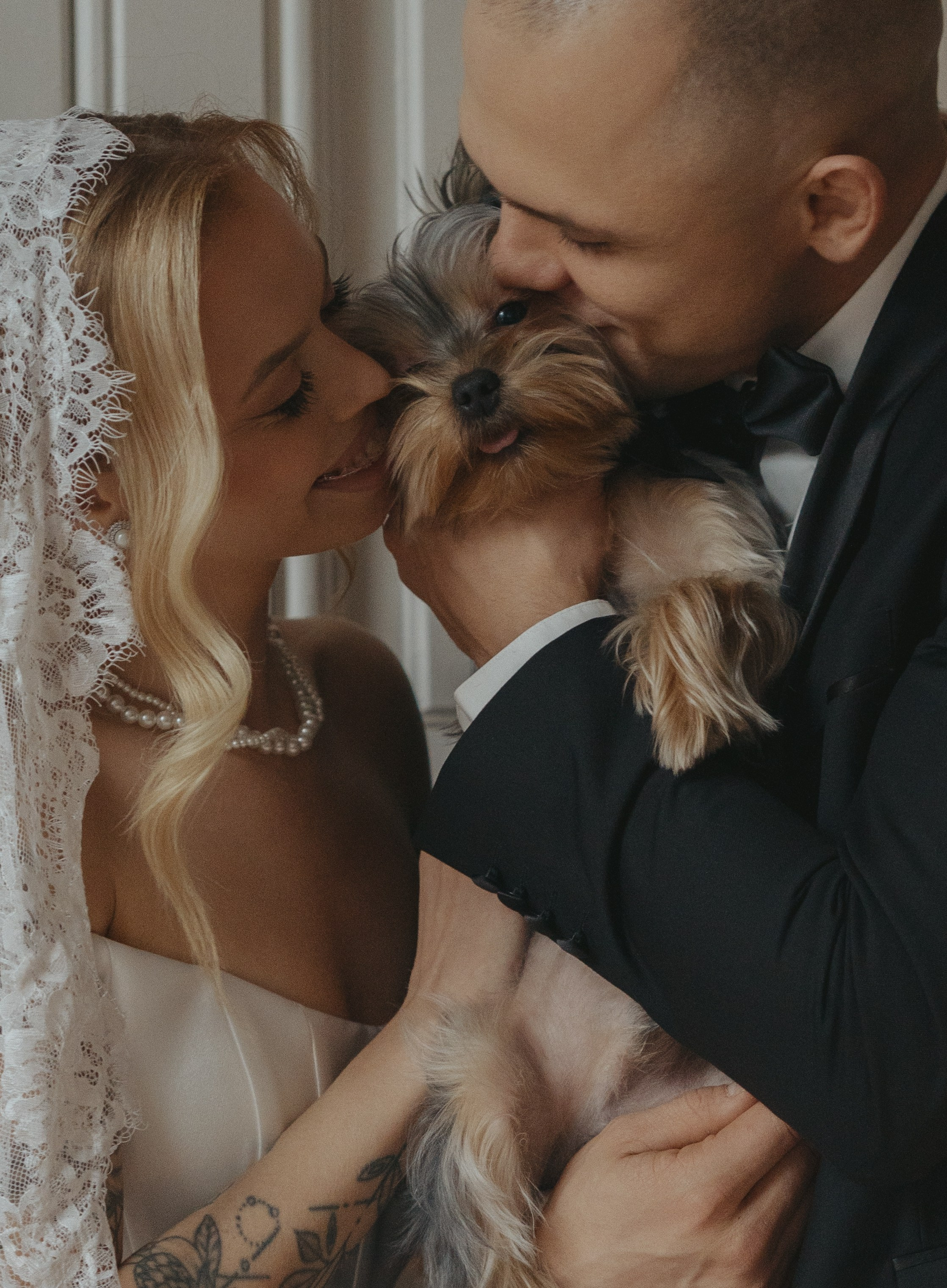 Свадебная фотосессия в Санкт-Петербурге. Свадебный фотограф Санкт-Петербург. Федосова Елизавета. Свадебная фотосессия в студии.