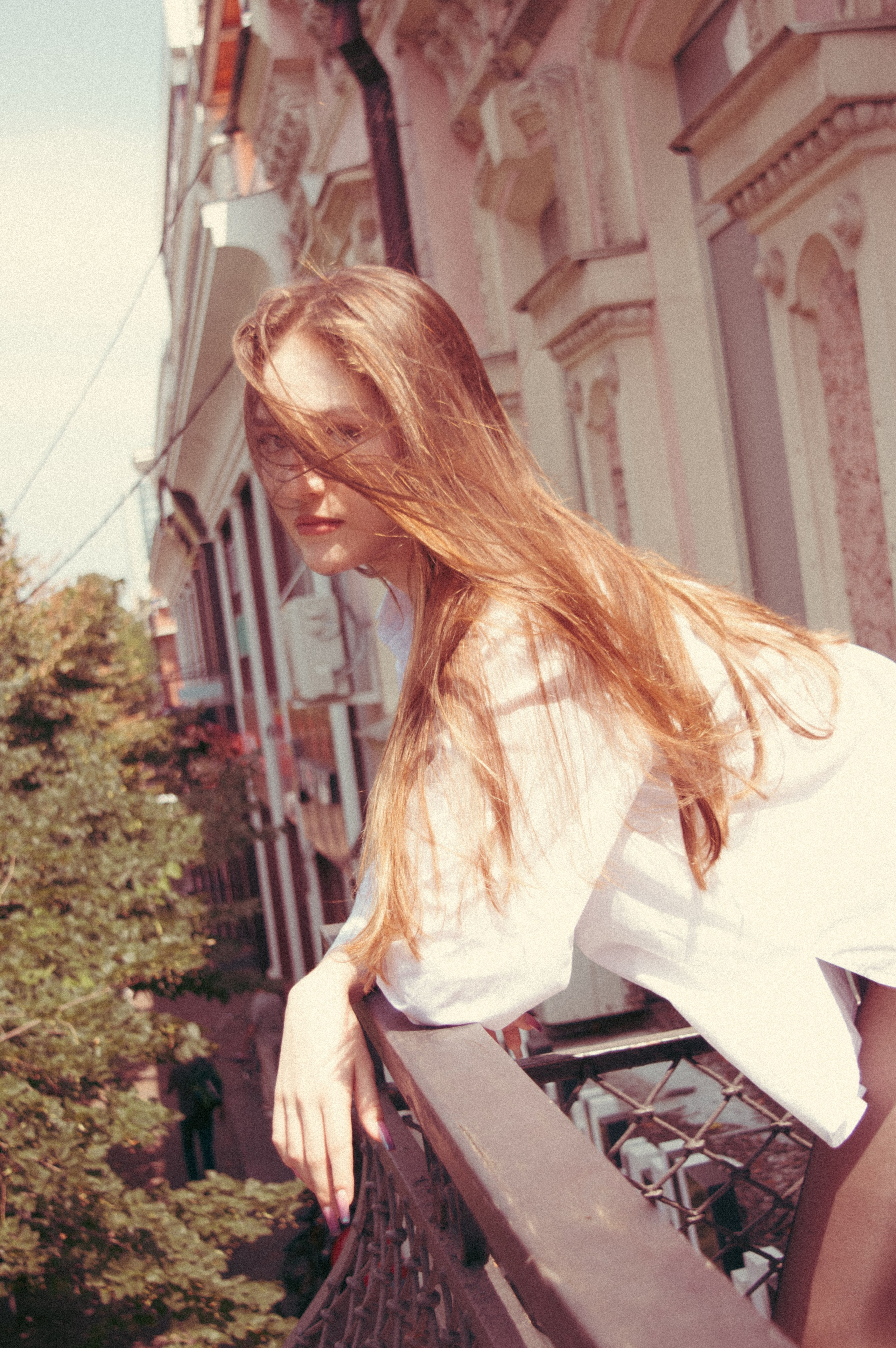 Парижская атмосфера для подруг. Фотограф Анастасия Лощакова в Москве