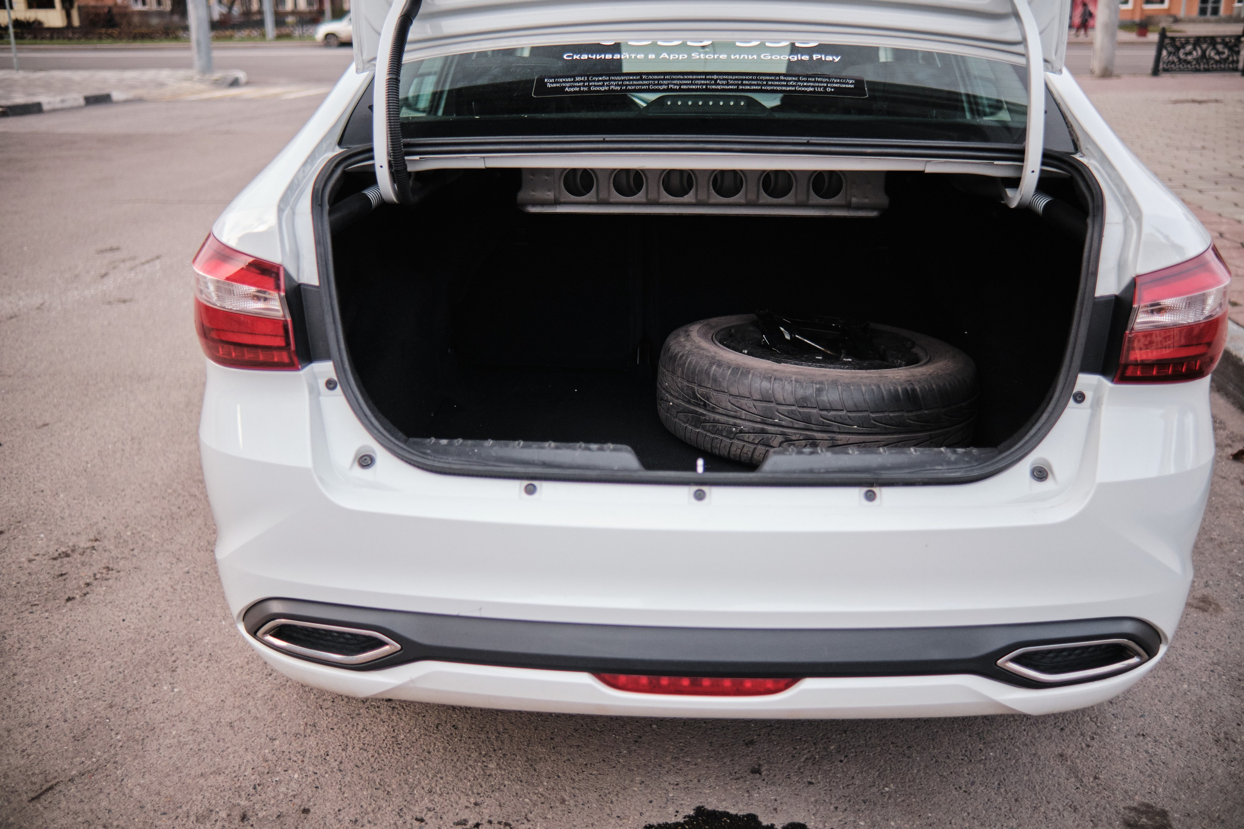 Новый автопарк Яндекс такси в Новокузнецке. Свадебный и семейный фотограф в Новокузнецке Иван Иванов