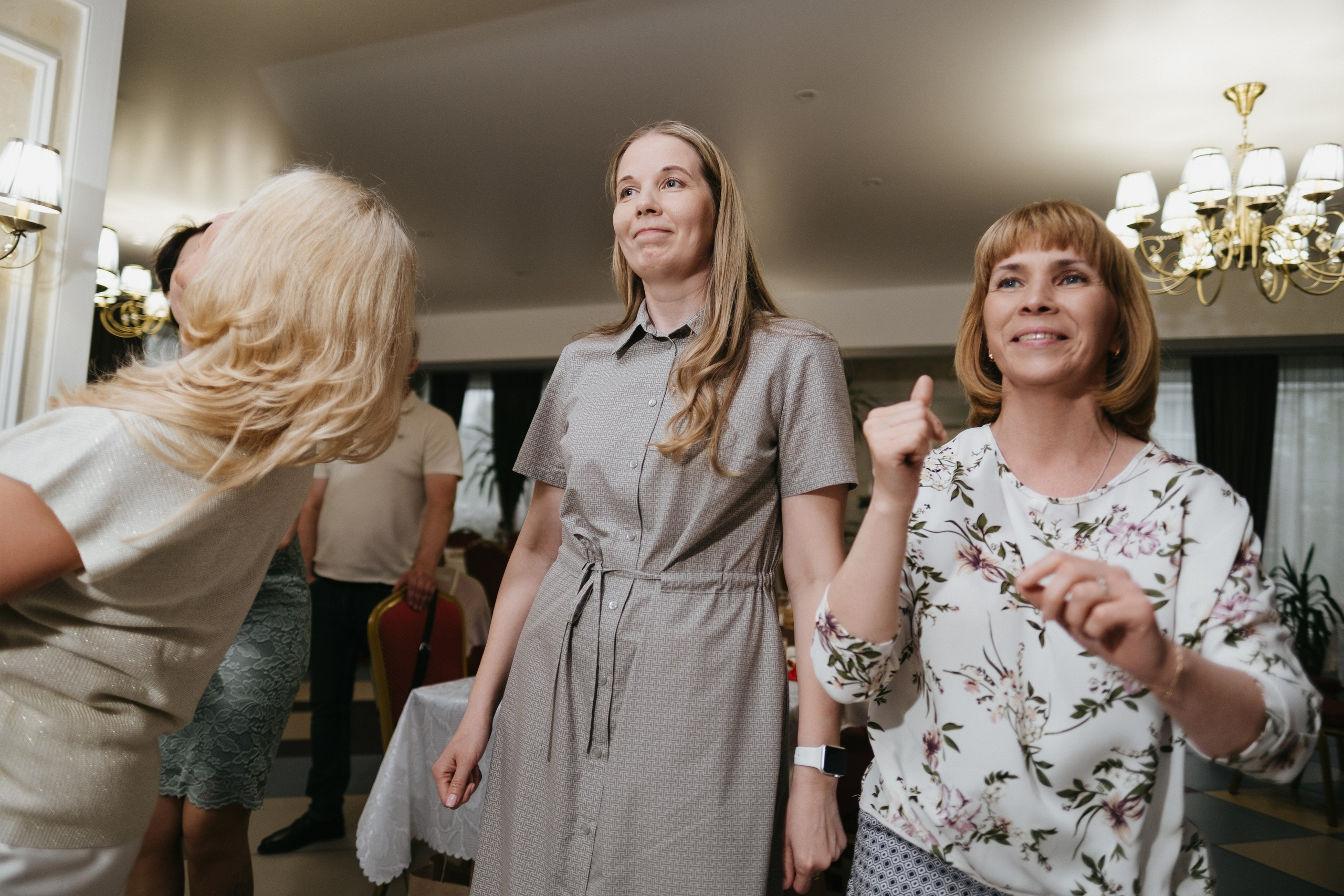 Выпускной 11 класс школы № 30. Свадебный и репортажной фотограф Денис Ожигин в Краснодаре и Краснодарском крае