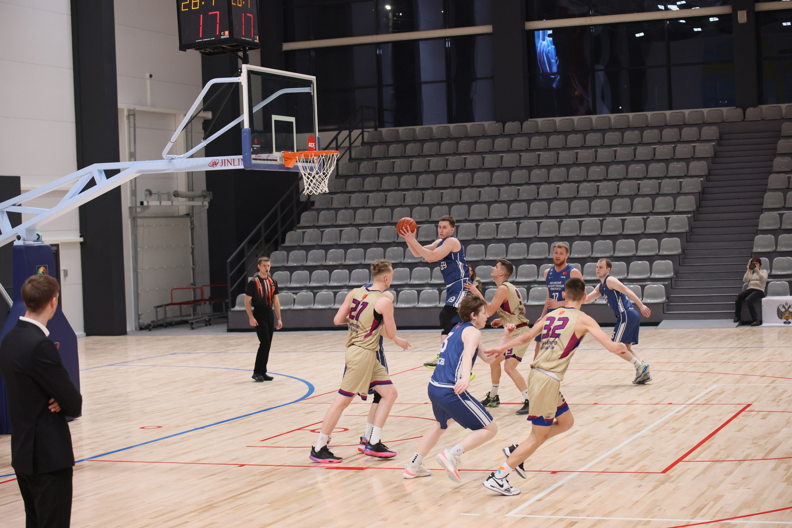 Баскетбол ТулГу VS МГУ. Фотограф в Туле Крупский АнДРей. Фотостудия «КАДР71» в Туле