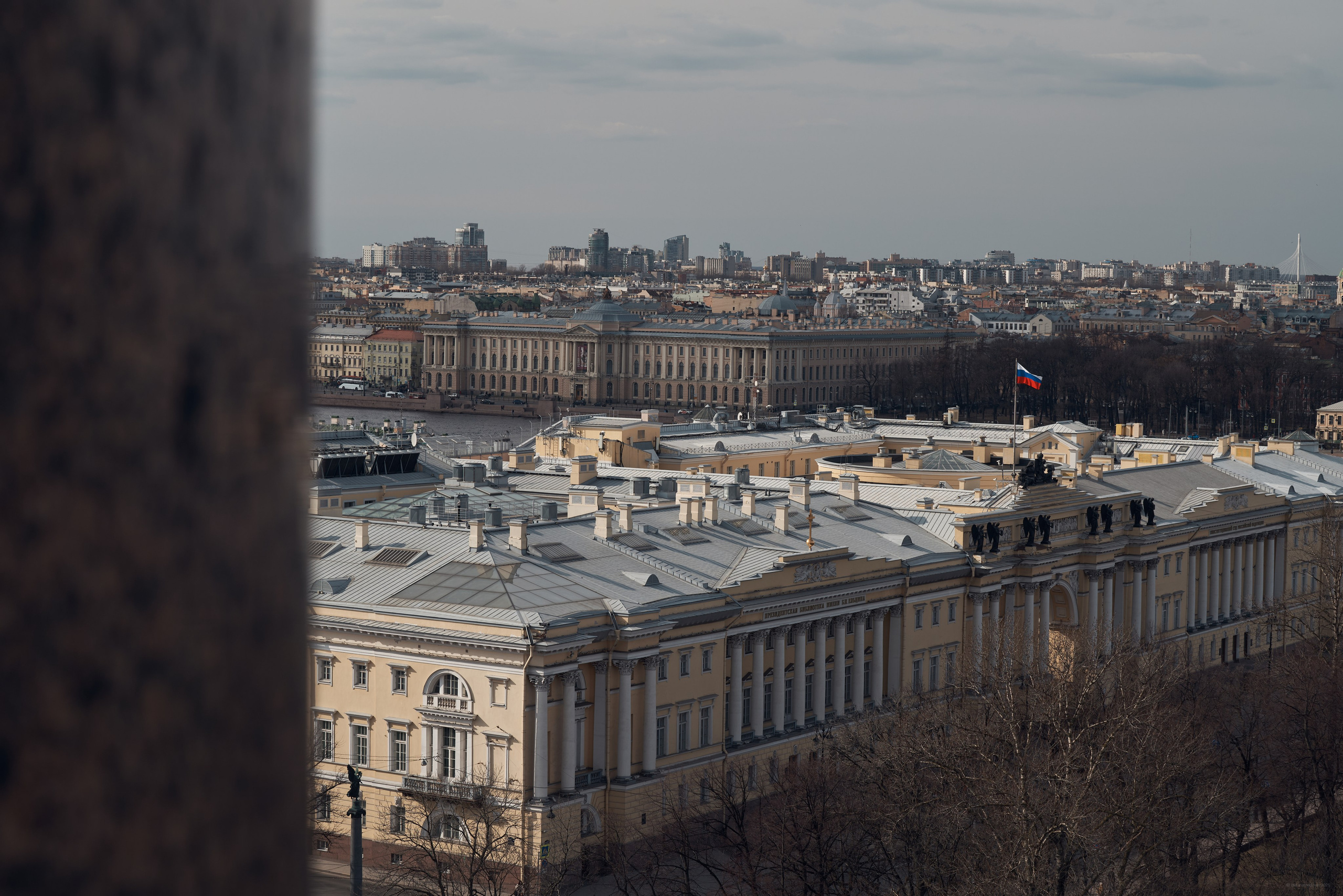 Колоннада Исаакиевского собора
