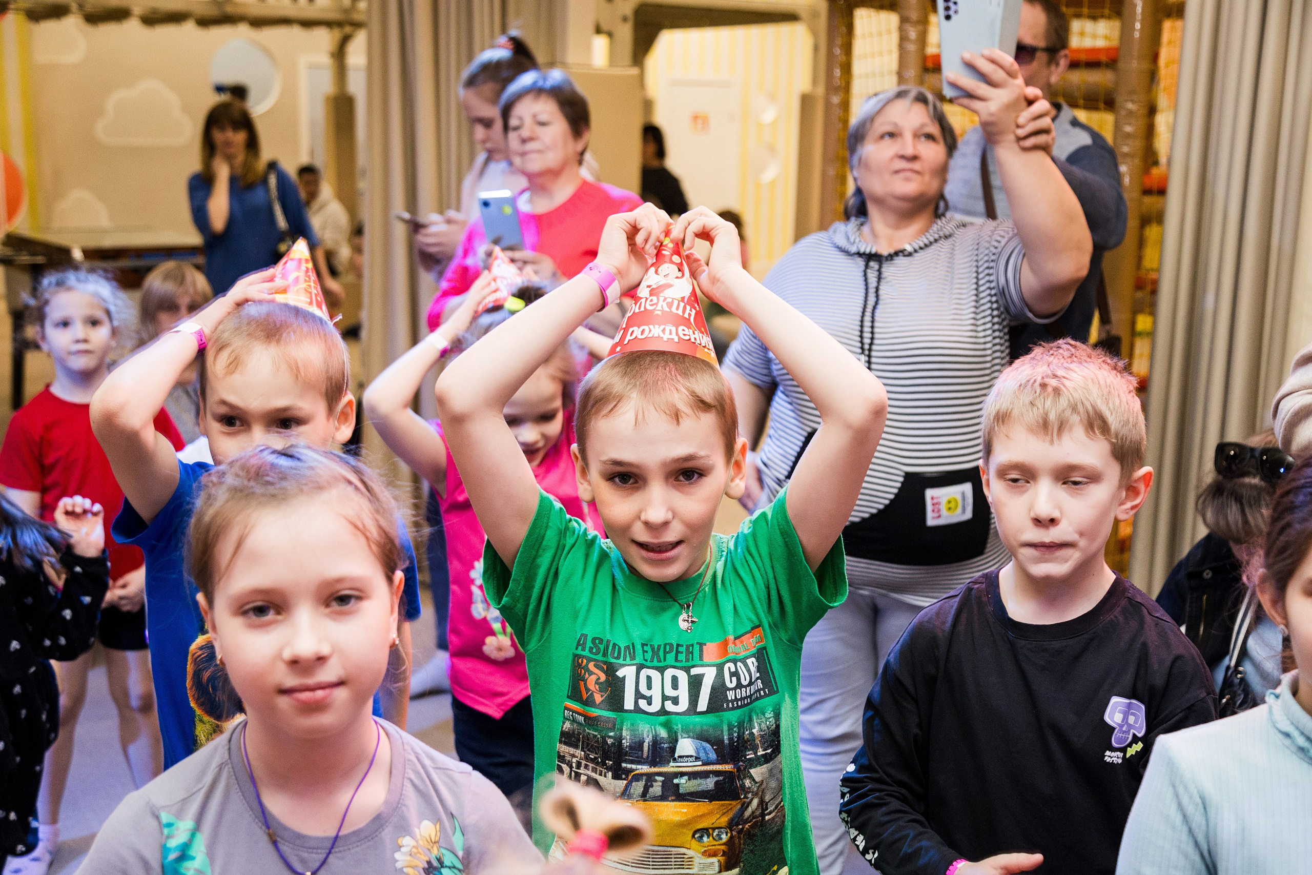 День рождения Арлекина. Детский фотограф видеограф в Хабаровске Михаил Орлов
