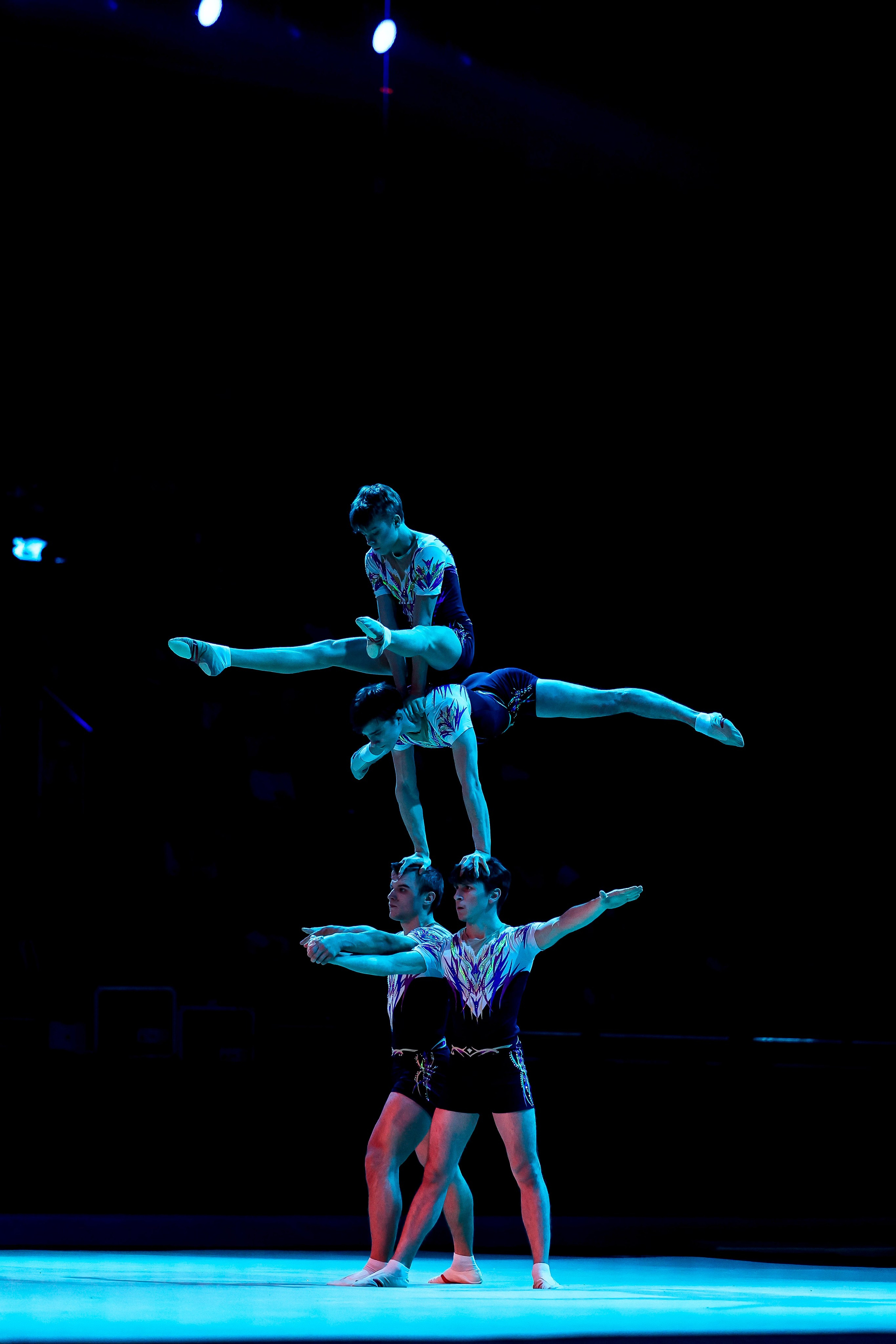 «Дуэль» Шоу Светланы Хоркиной 07.04.2024. Спортивный и репортажный фотограф Антон Тереханов