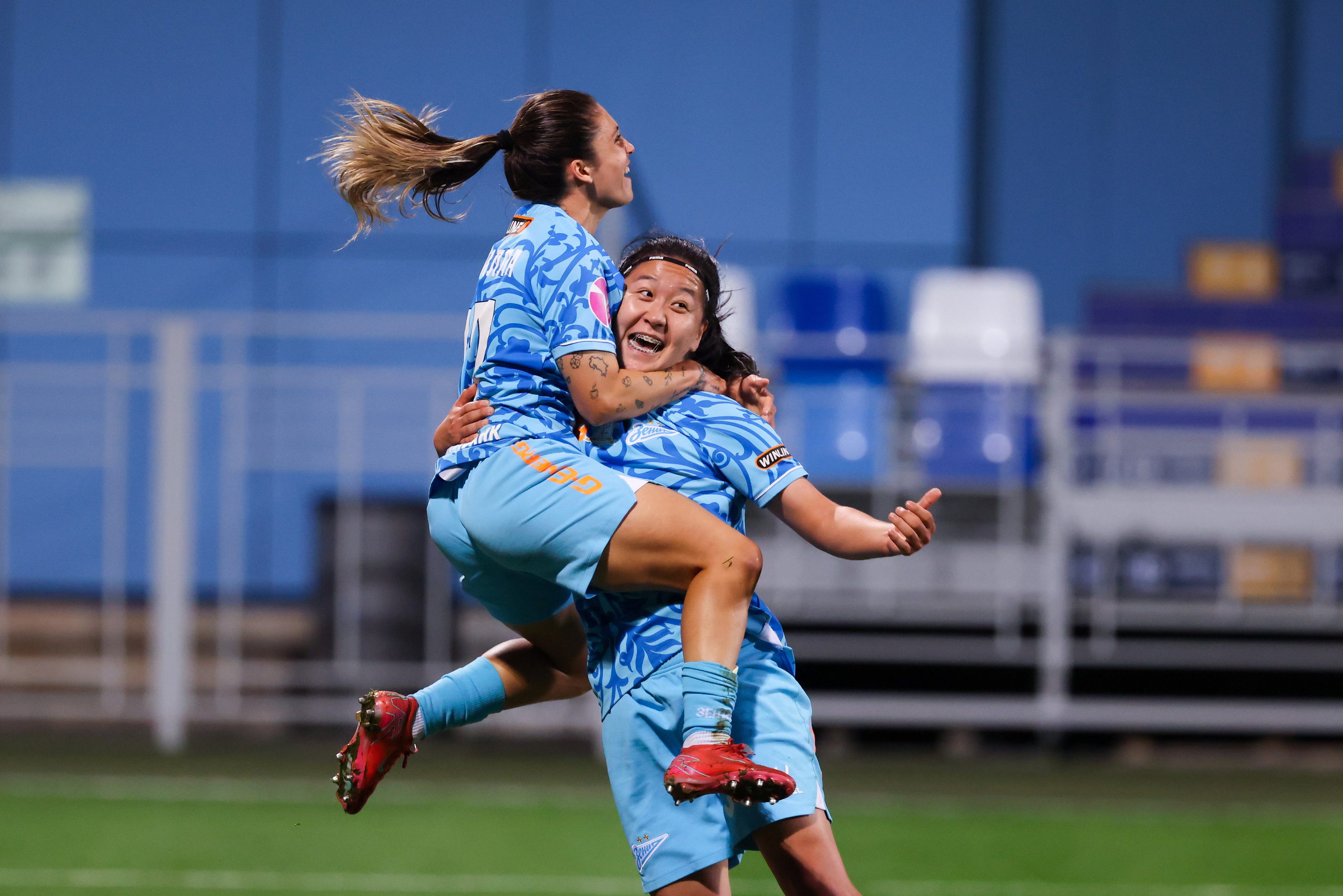 ЖФК «Зенит» — ЖФК «Локомотив» Москва Winline Кубок России 13.09.2025. Спортивный и репортажный фотограф Антон Тереханов