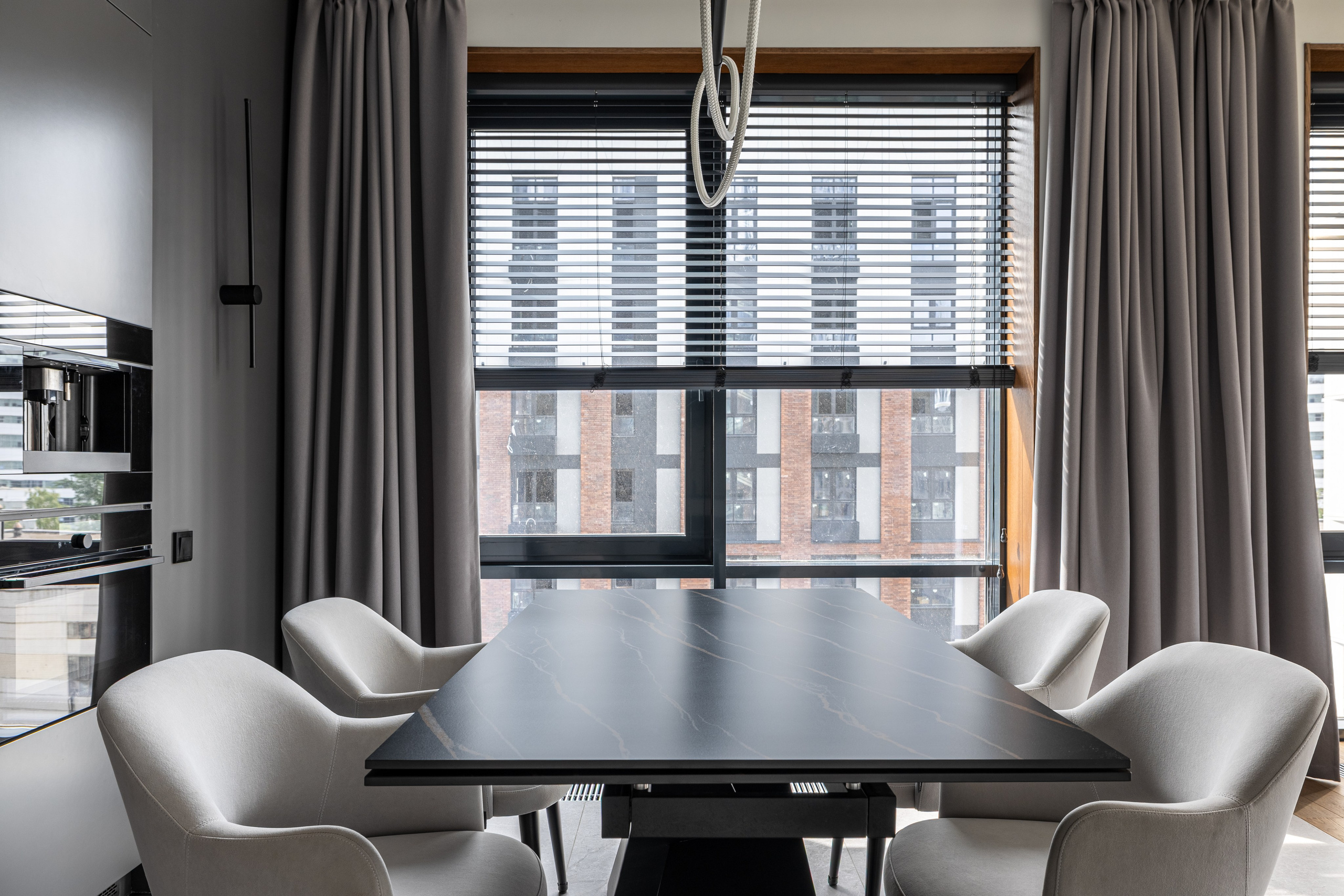 Дизайнерская семейная квартира с панорамными окнами. Veselinskiy| Интерьерный фотограф | Москва