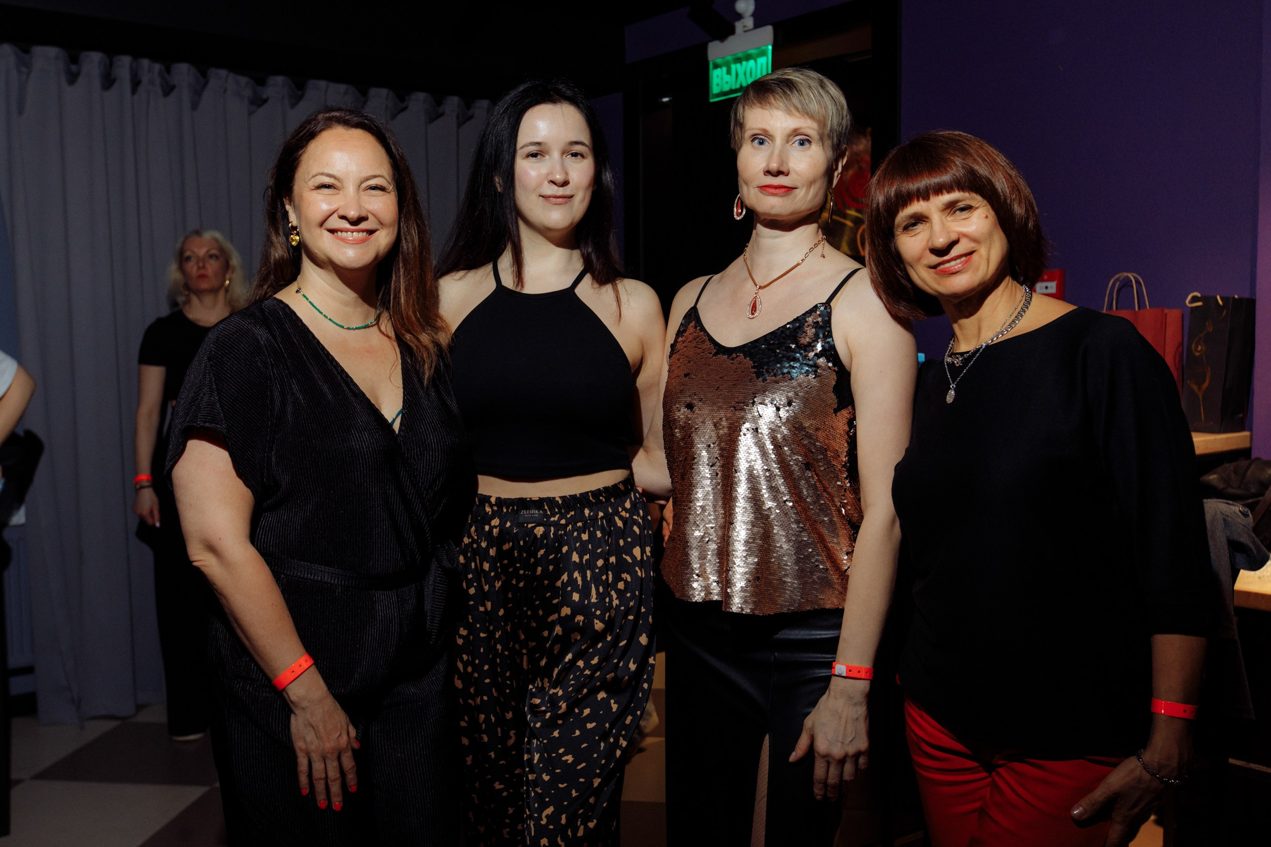 ISALSА. Вечеринка в школе танцев. Свадебный фотограф в Ярославле Анастасия Архипова