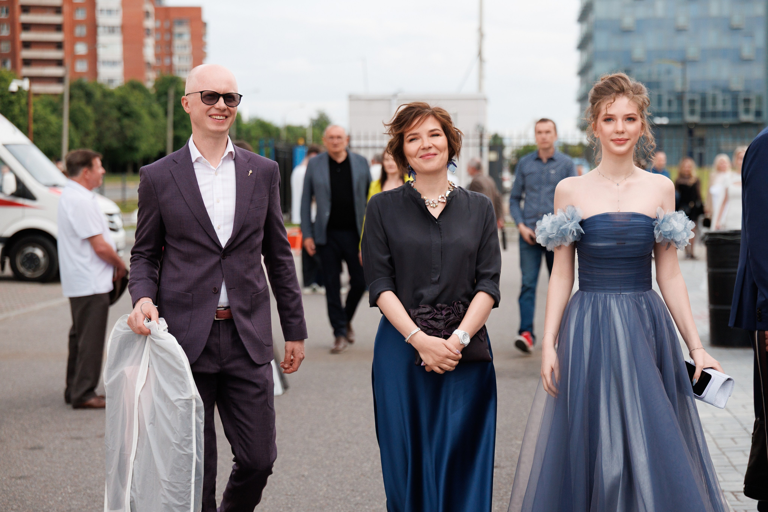 Страна 56. Репортажной, Свадебный, школьный