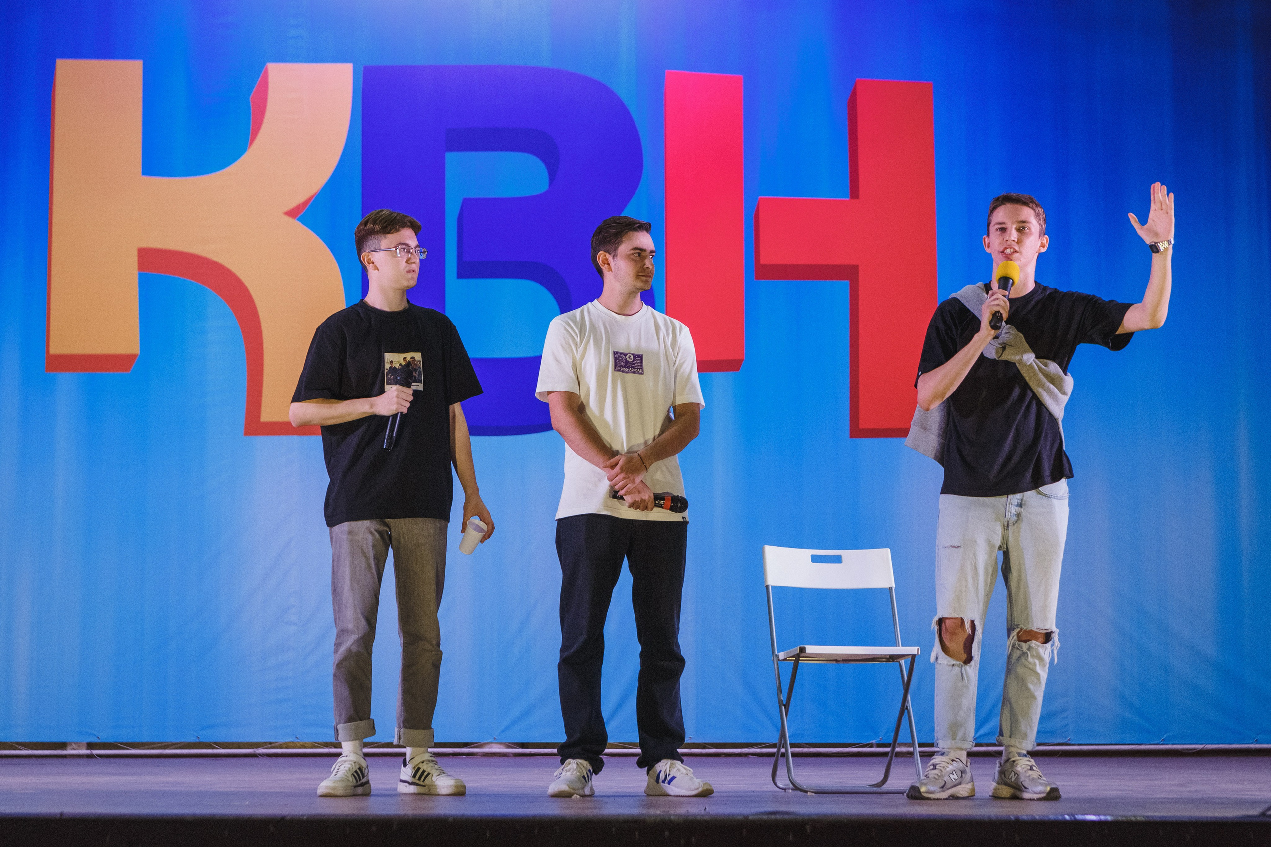 Шутки с уголка: Весёлый день с КВН в Парке Горького Таганрога. Свадебный и семейный фотограф в Таганроге Бакарюк Антон