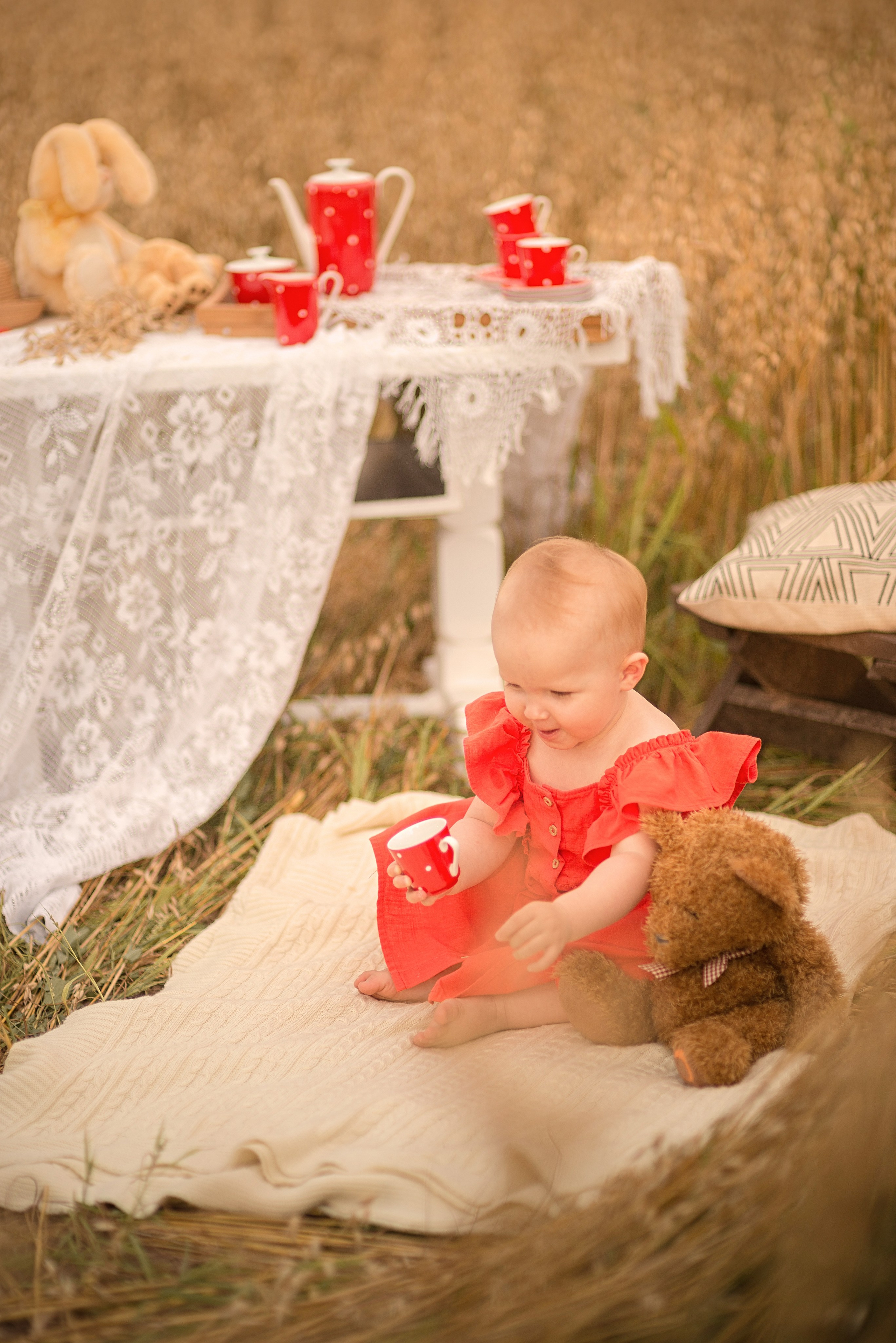 Чаепитие с медведем. Фотограф Москва — Серпухов — Таруса Ольга Кокеткина