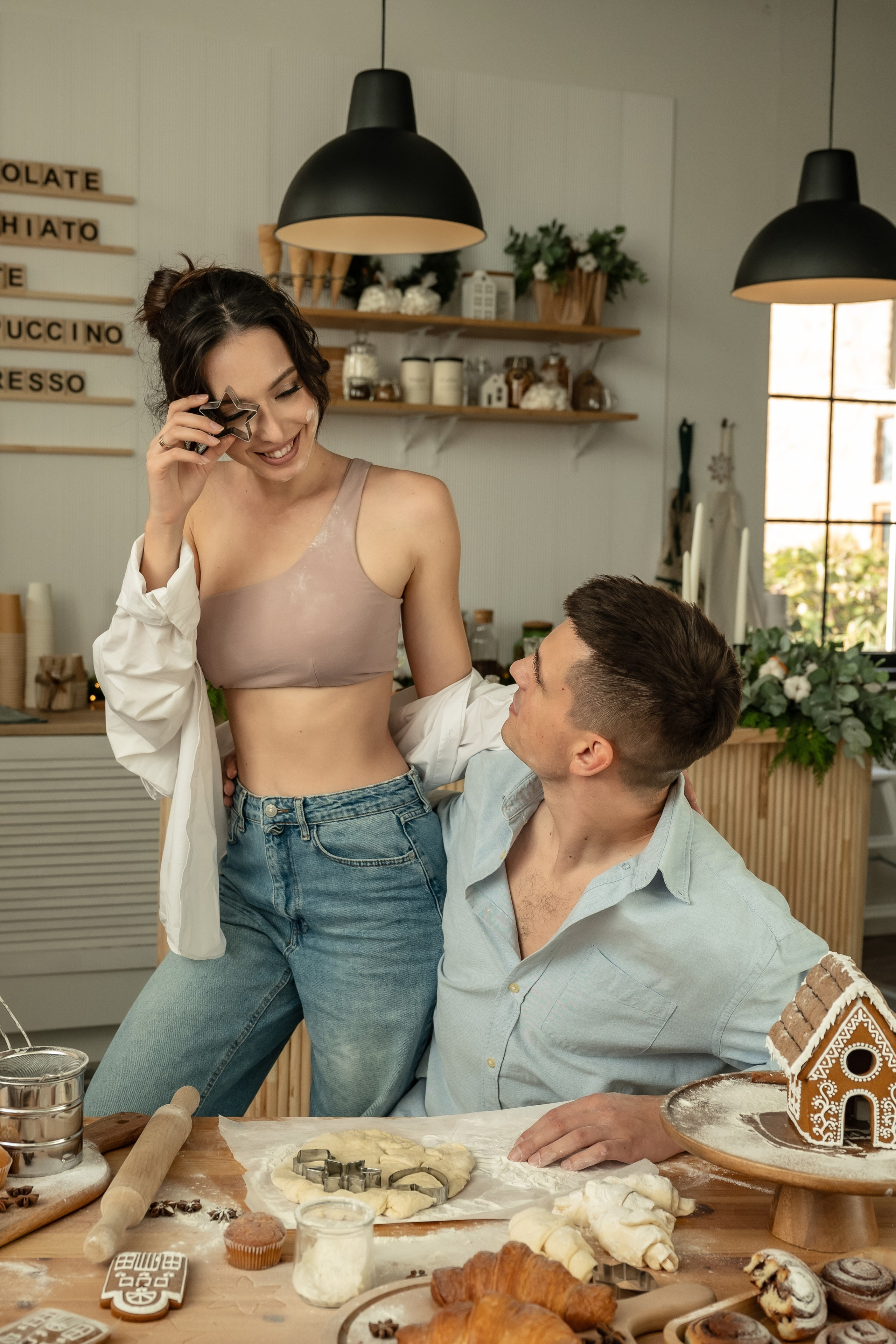 Влюбленные на кухне. Наталья Слесаренко фотограф в Сочи