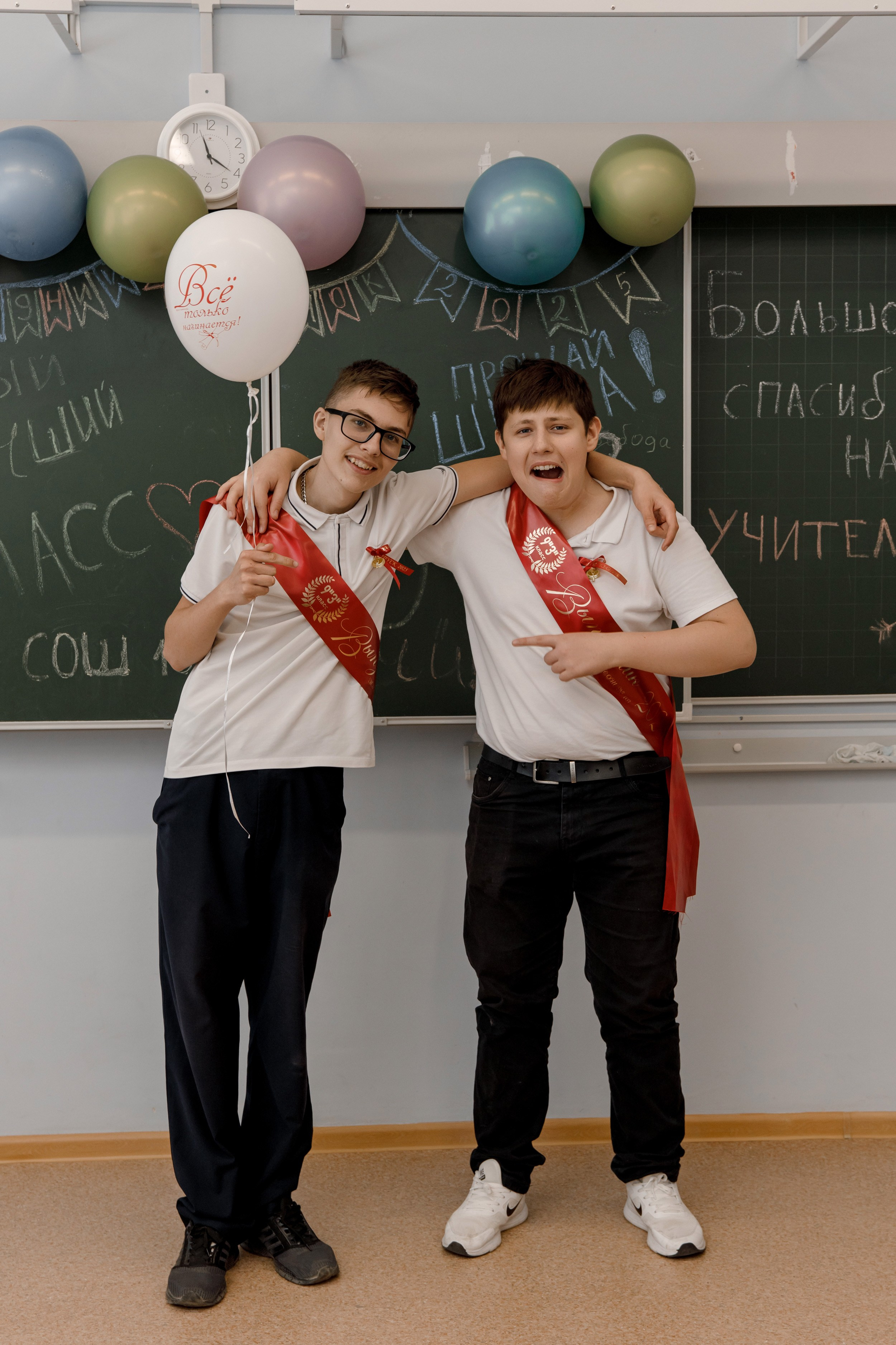 Школа 107 г. Краснодар. Выпускные альбомы в Краснодарском крае