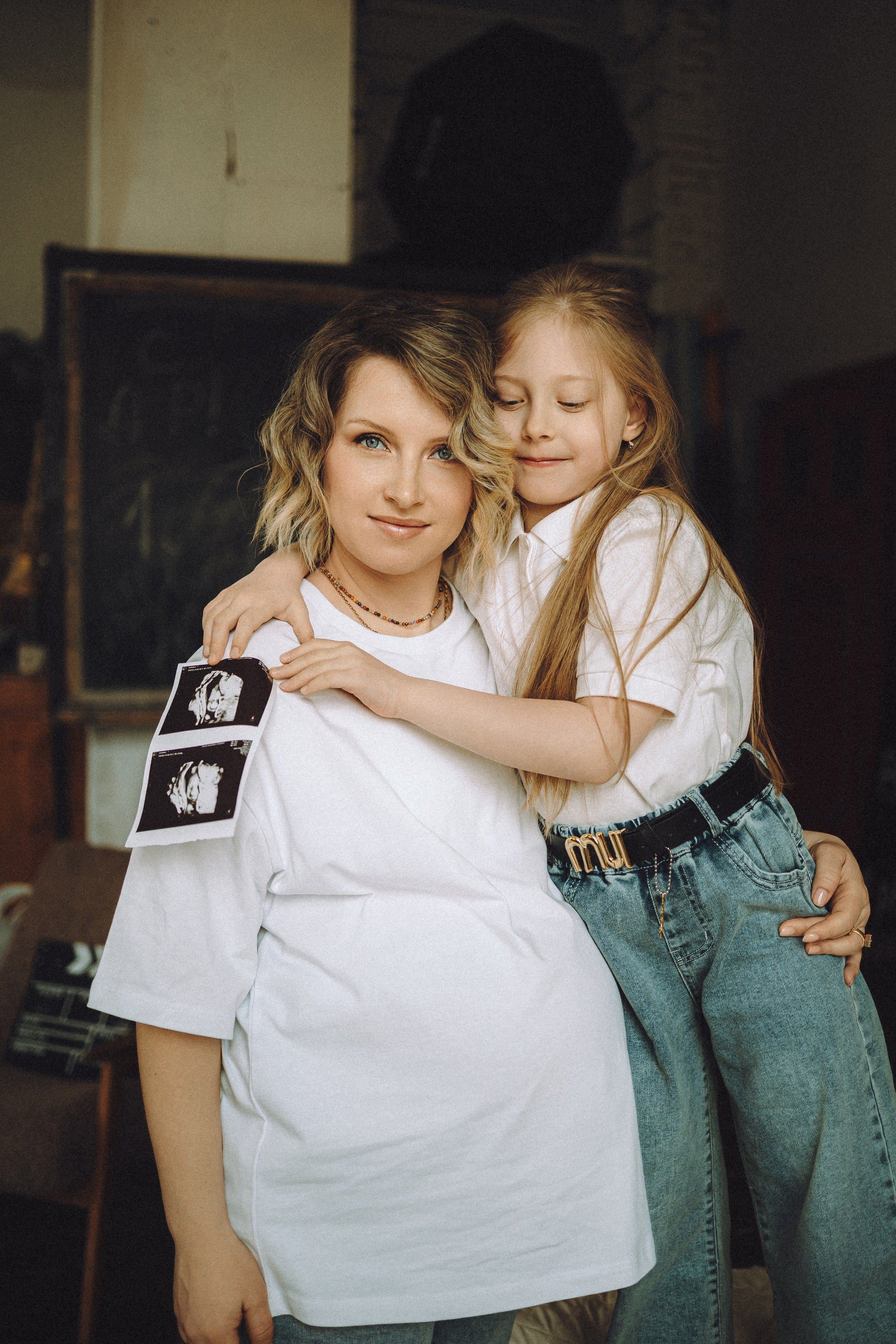 Валя, Вася, Аня и Ириска