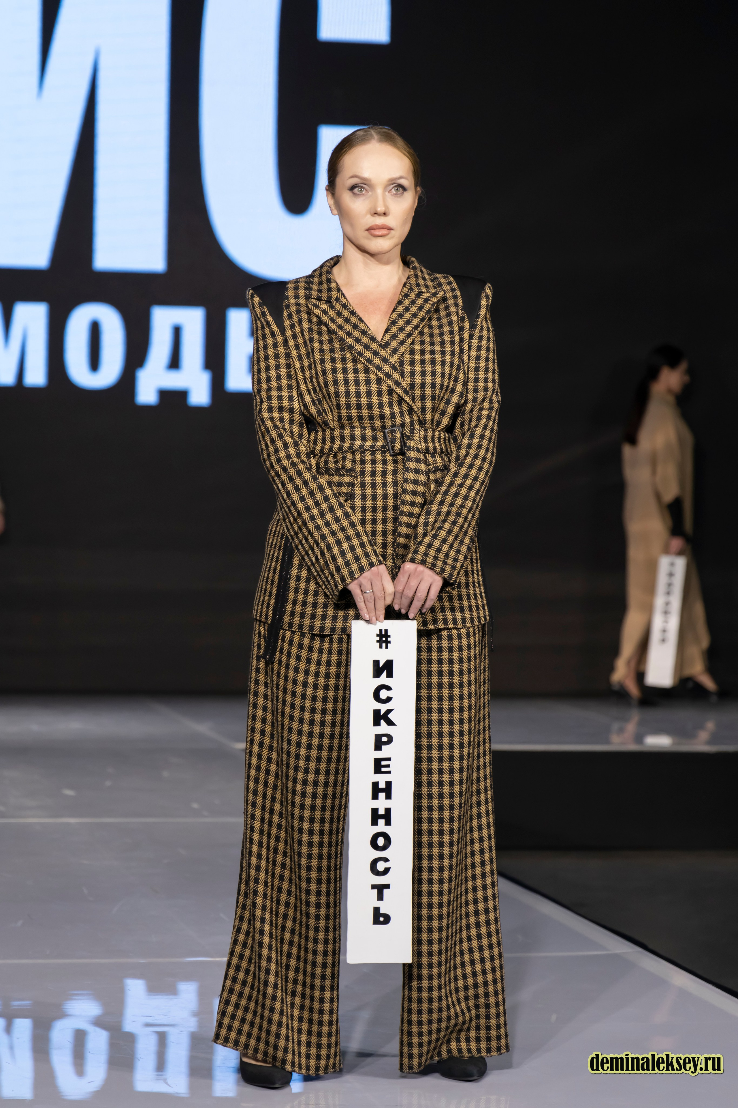 Ирина Старовойтова Театр моды «ИриС» 31 января 2025 гостиный двор, выставка Уникальная Россия. Репортажный, семейный и студийный фотограф в Москве Демин Алексей