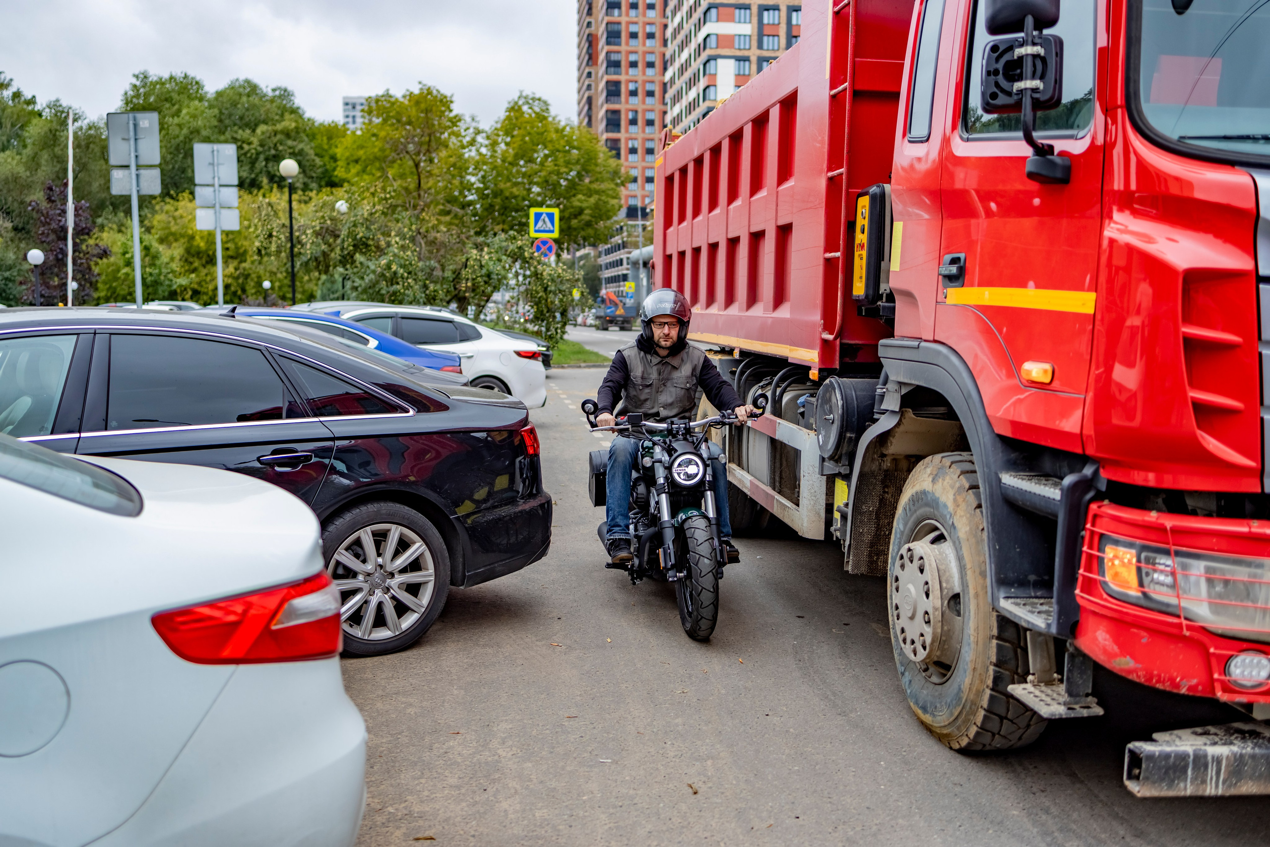 Съемка для журнала мотоцикл Benda Chinchilla. Репортажный, семейный и студийный фотограф в Москве Демин Алексей