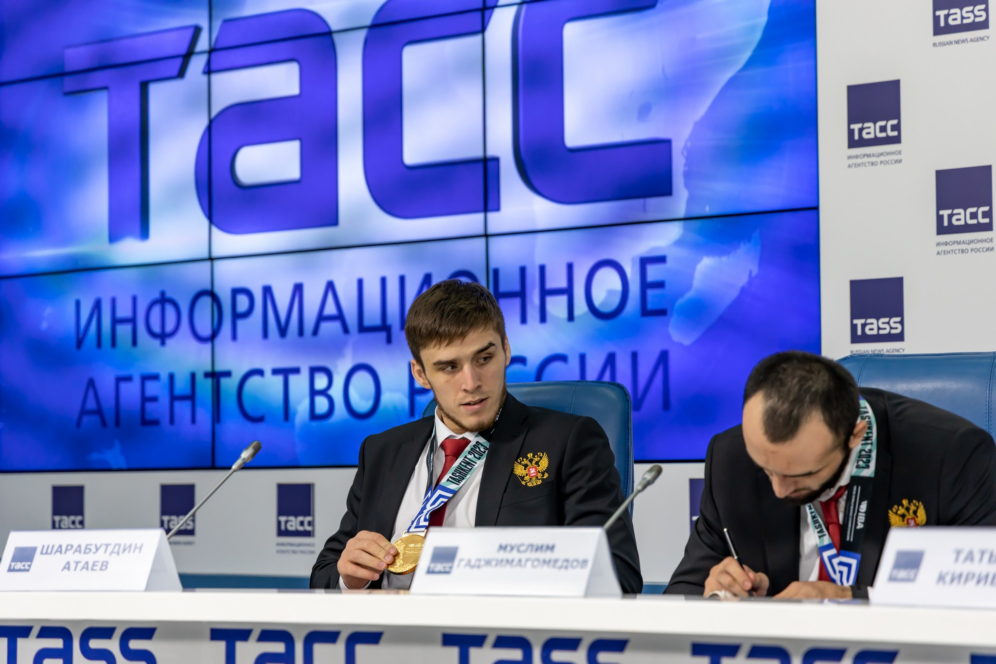 Пресс-конференция, посвященная достижениям мужской сборной Росси. Репортажный, семейный и студийный фотограф в Москве Демин Алексей