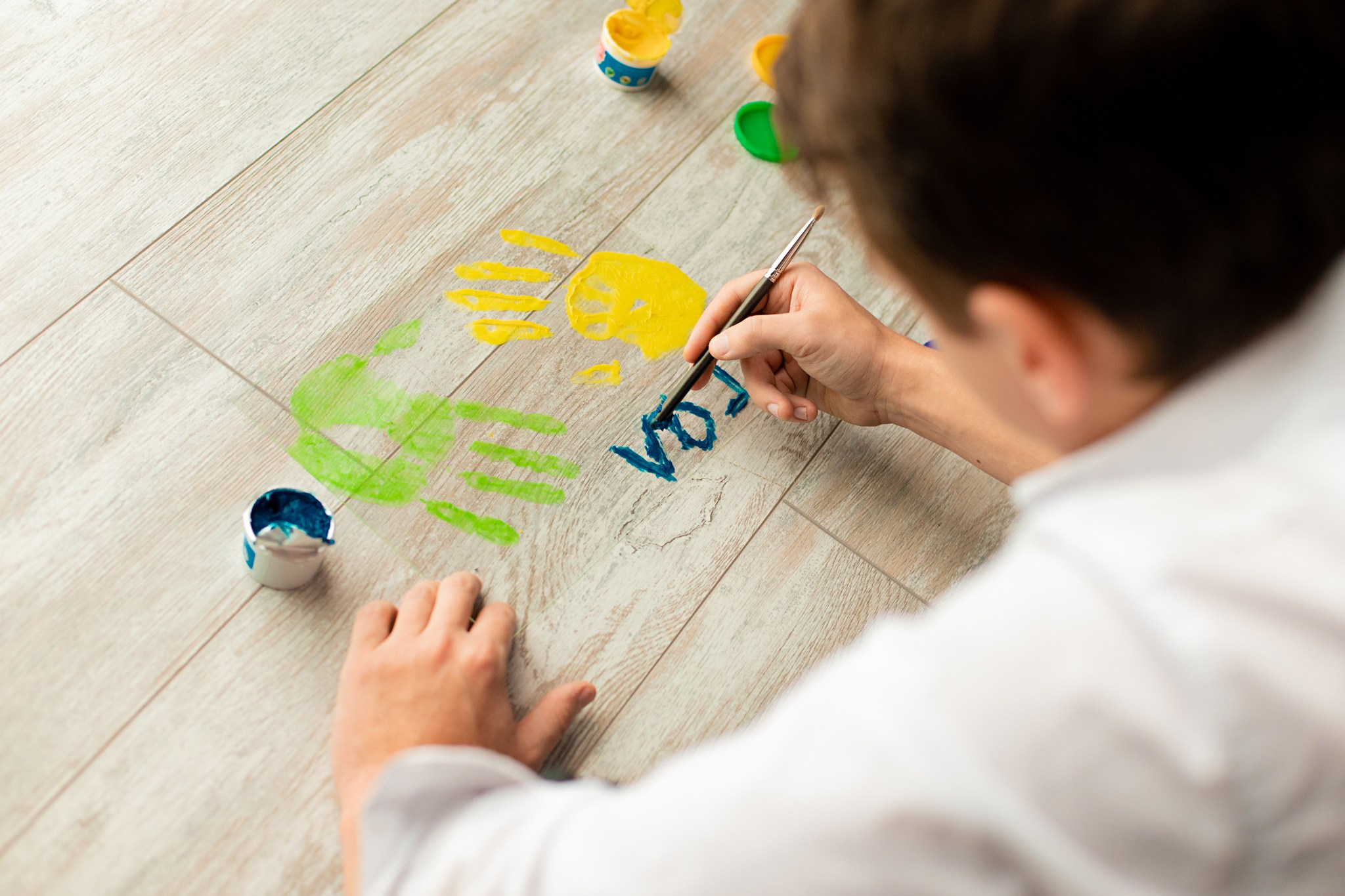 Юлия и Андрей. Идея с красками. Фотограф Белгород